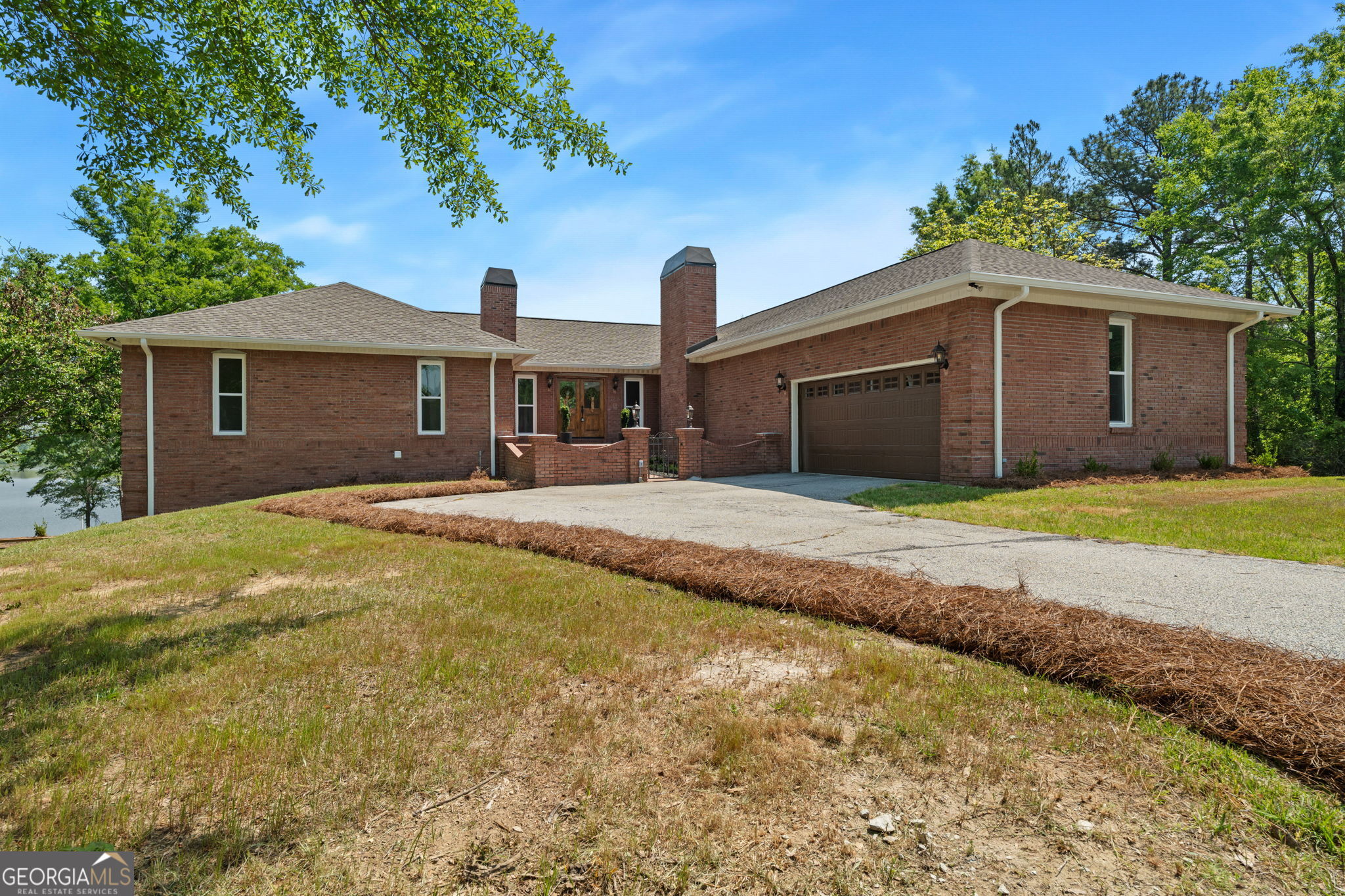 8294 Shelley Trail Property Photo 1