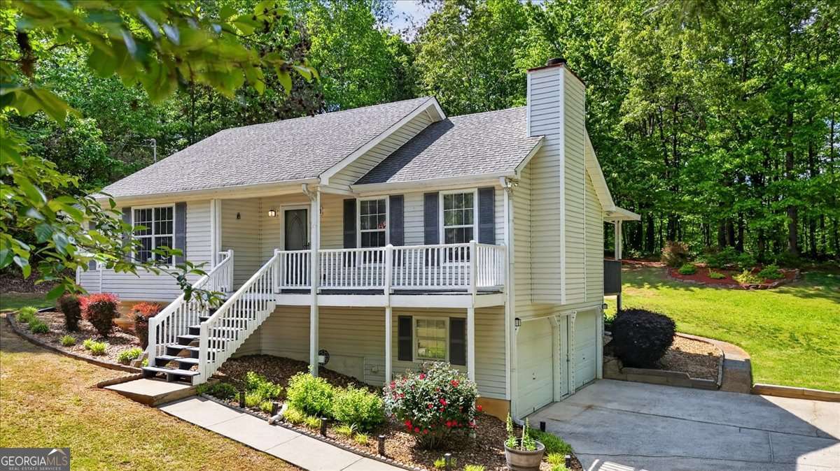 402 Deer Run Property Photo 2