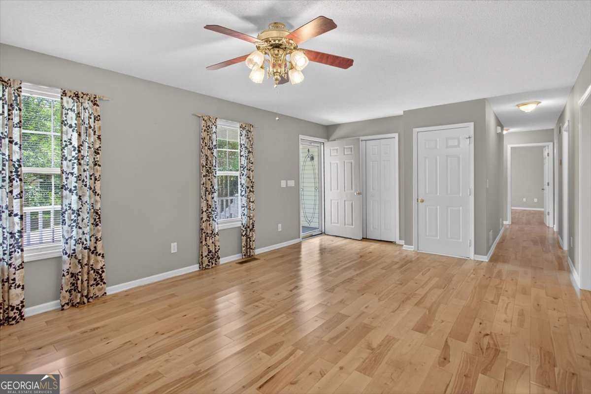 402 Deer Run Property Photo 11