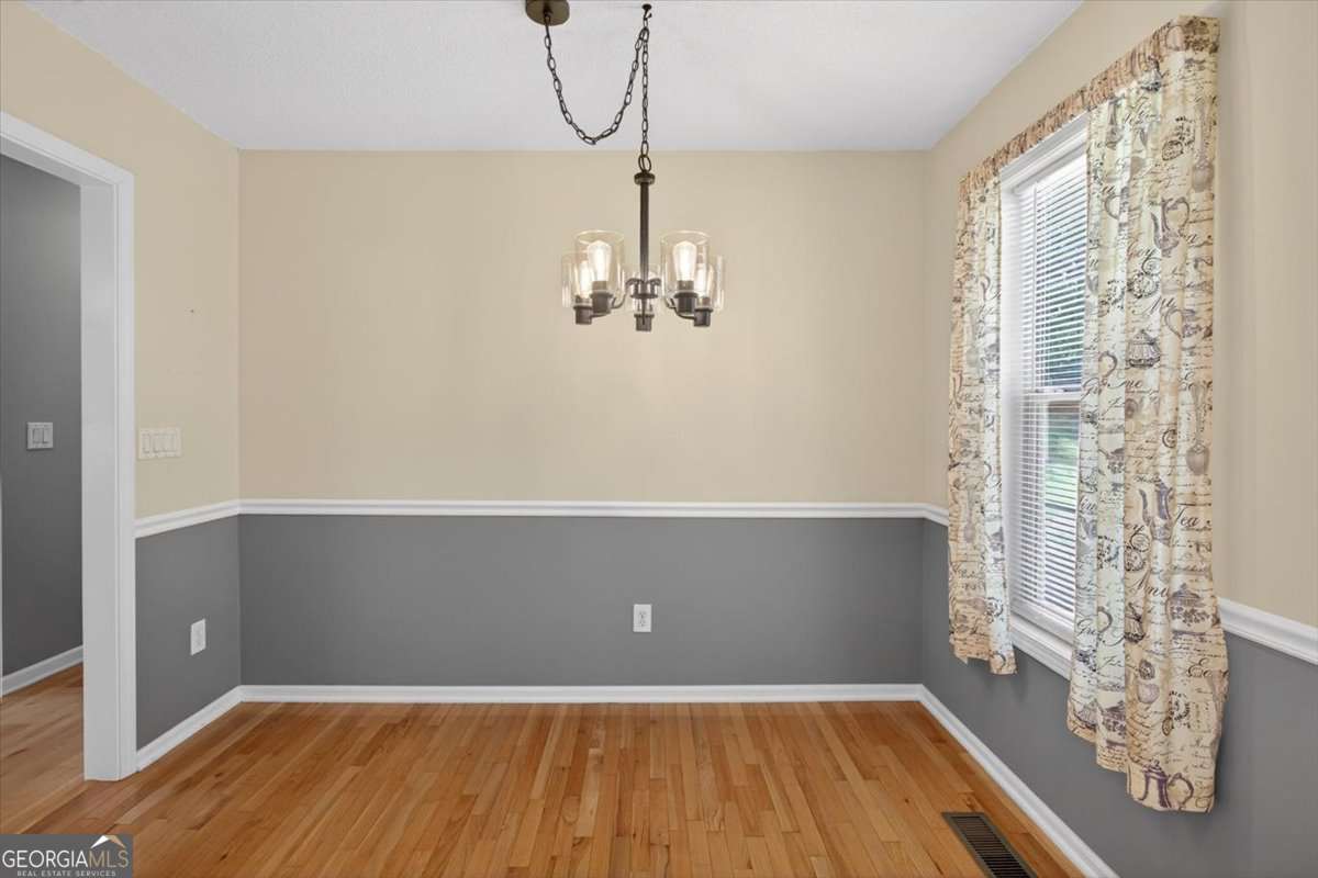 402 Deer Run Property Photo 16