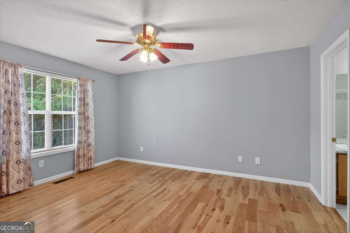 402 Deer Run Property Photo 29