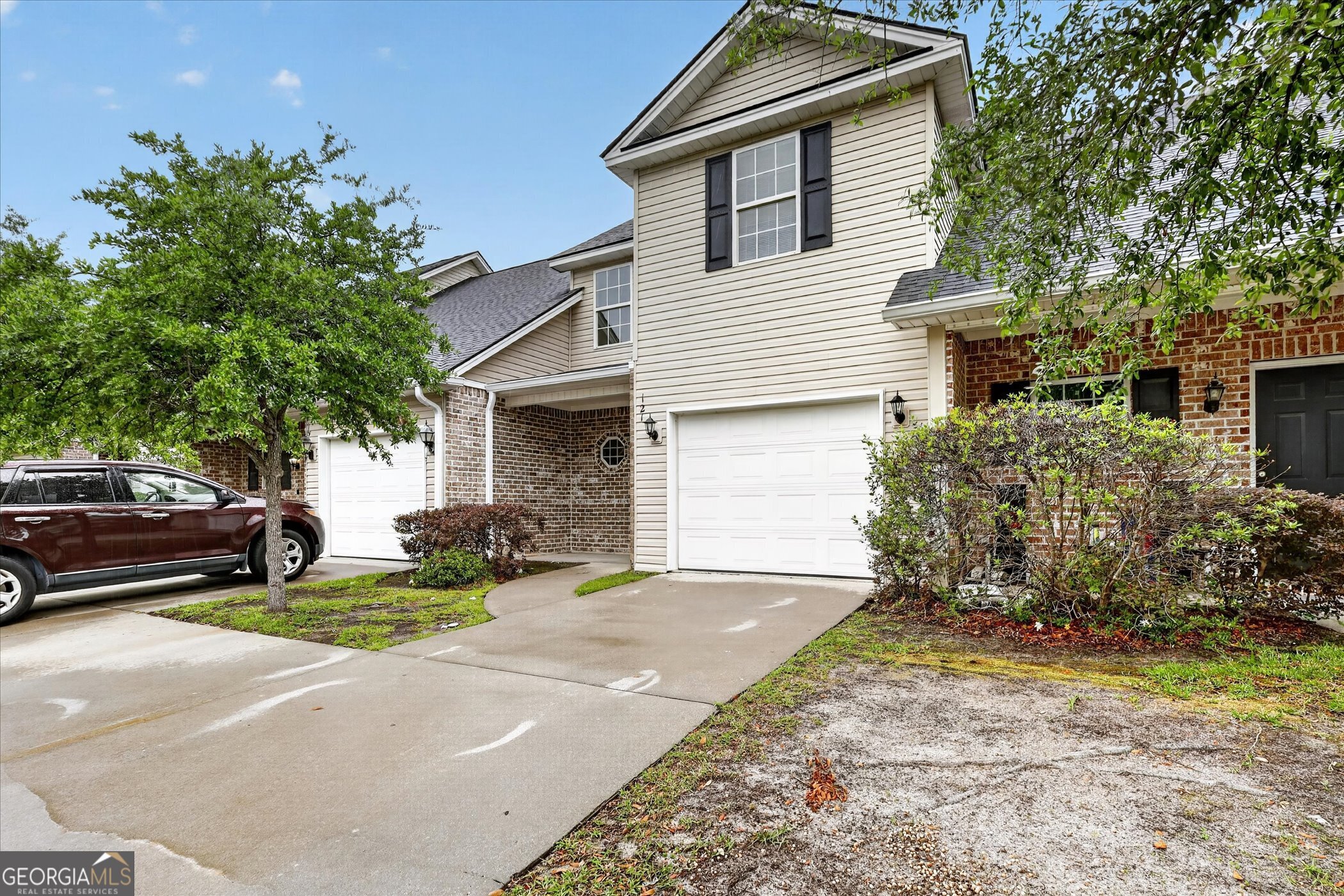 121 Barfield Way Property Photo 2