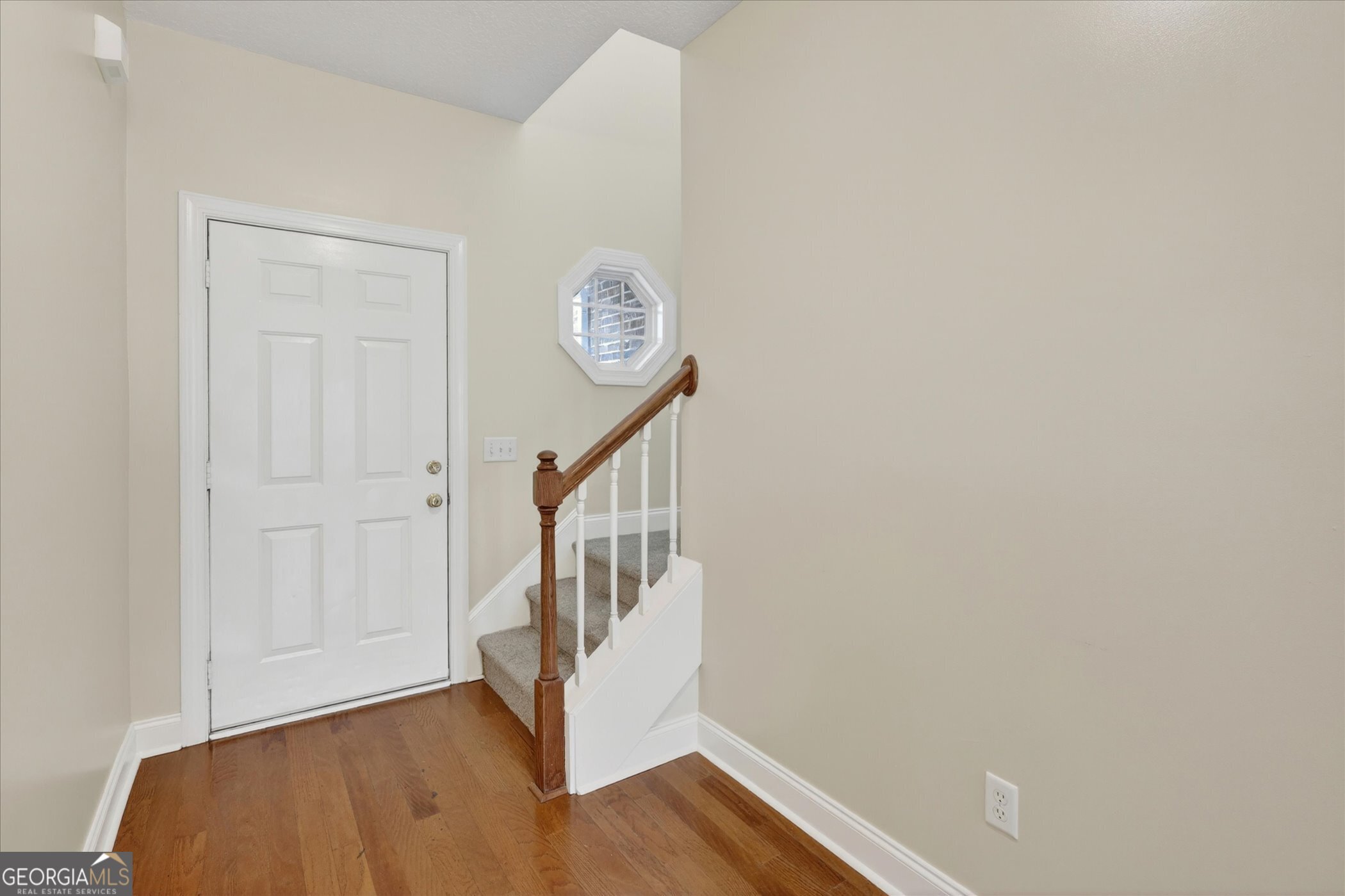 121 Barfield Way Property Photo 4