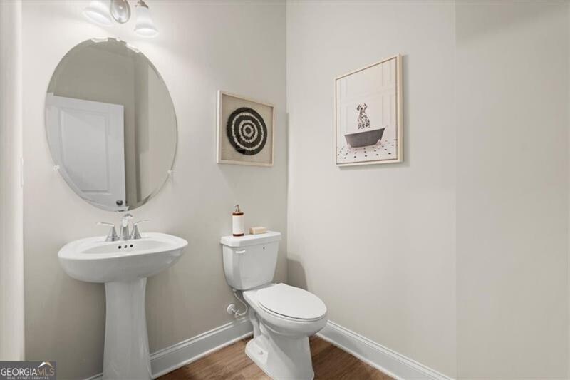 990 Elwood Street Property Photo 3