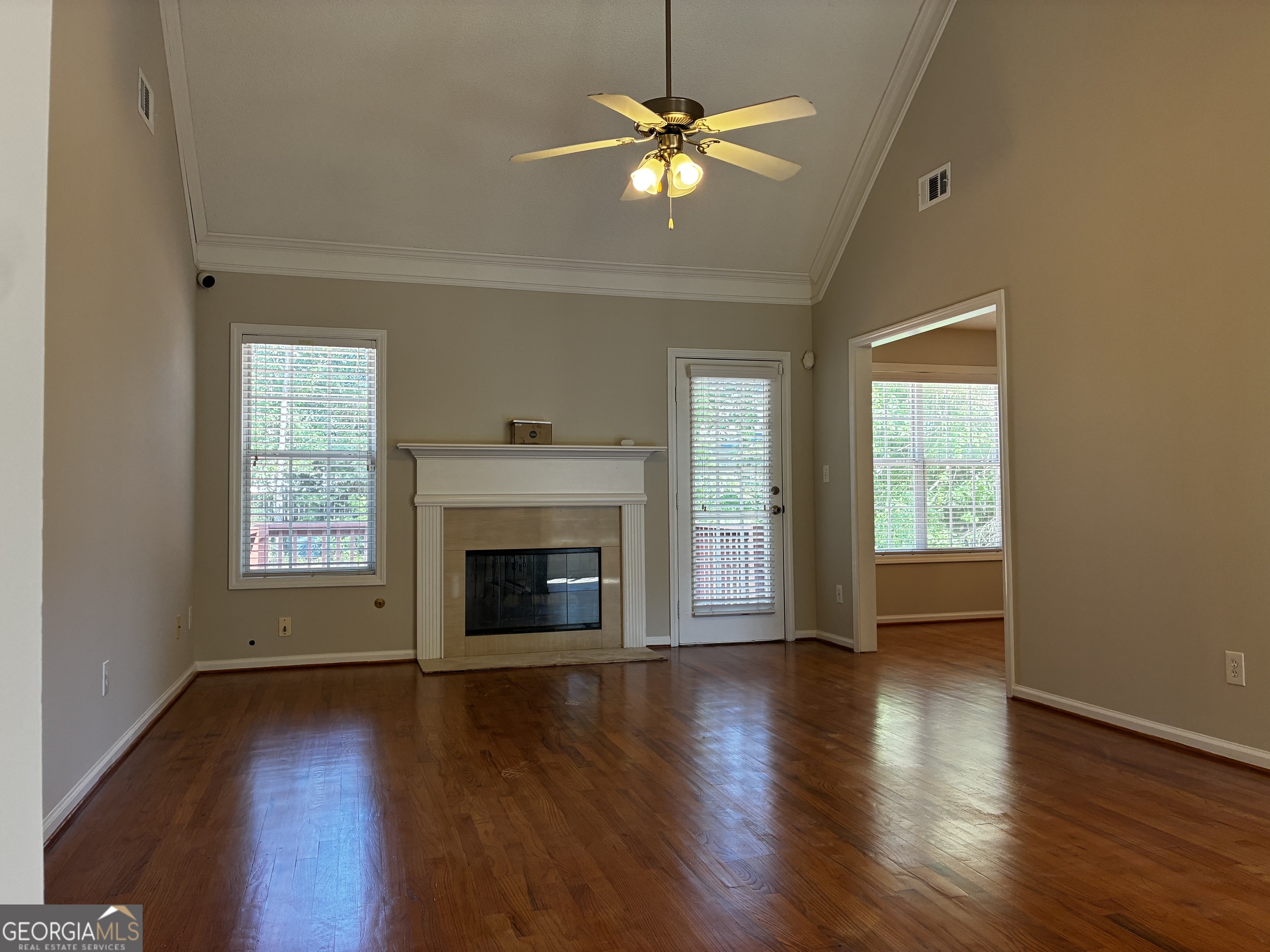 337 Madison Avenue Property Photo 5