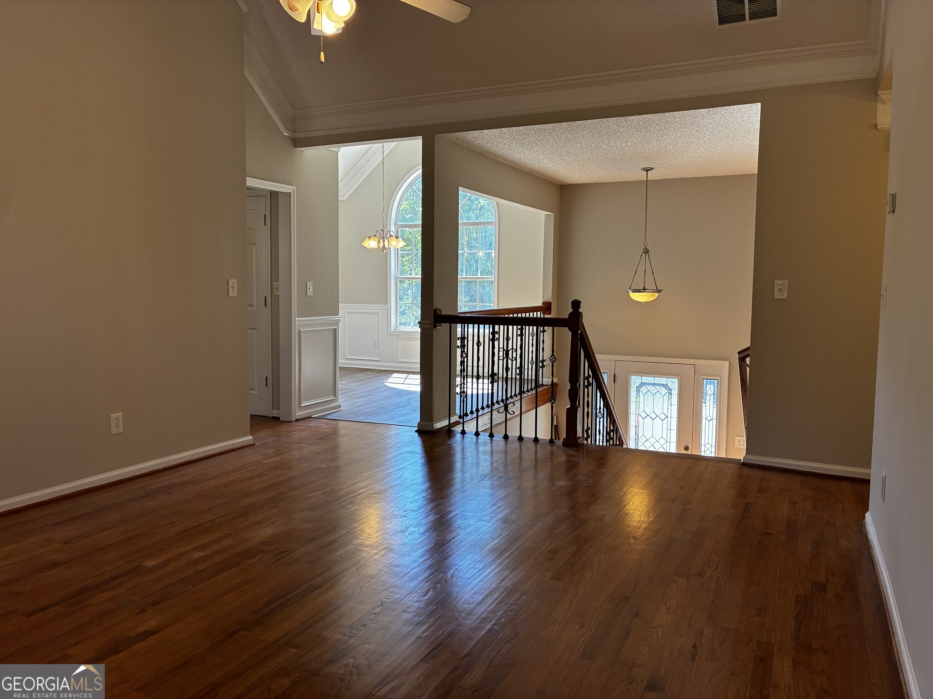 337 Madison Avenue Property Photo 6
