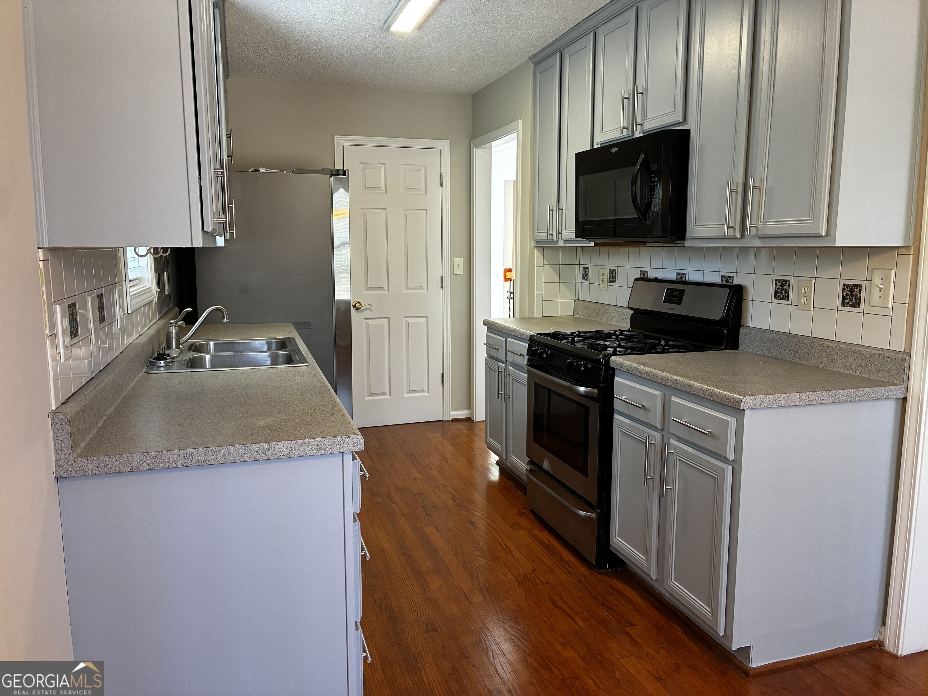 337 Madison Avenue Property Photo 7