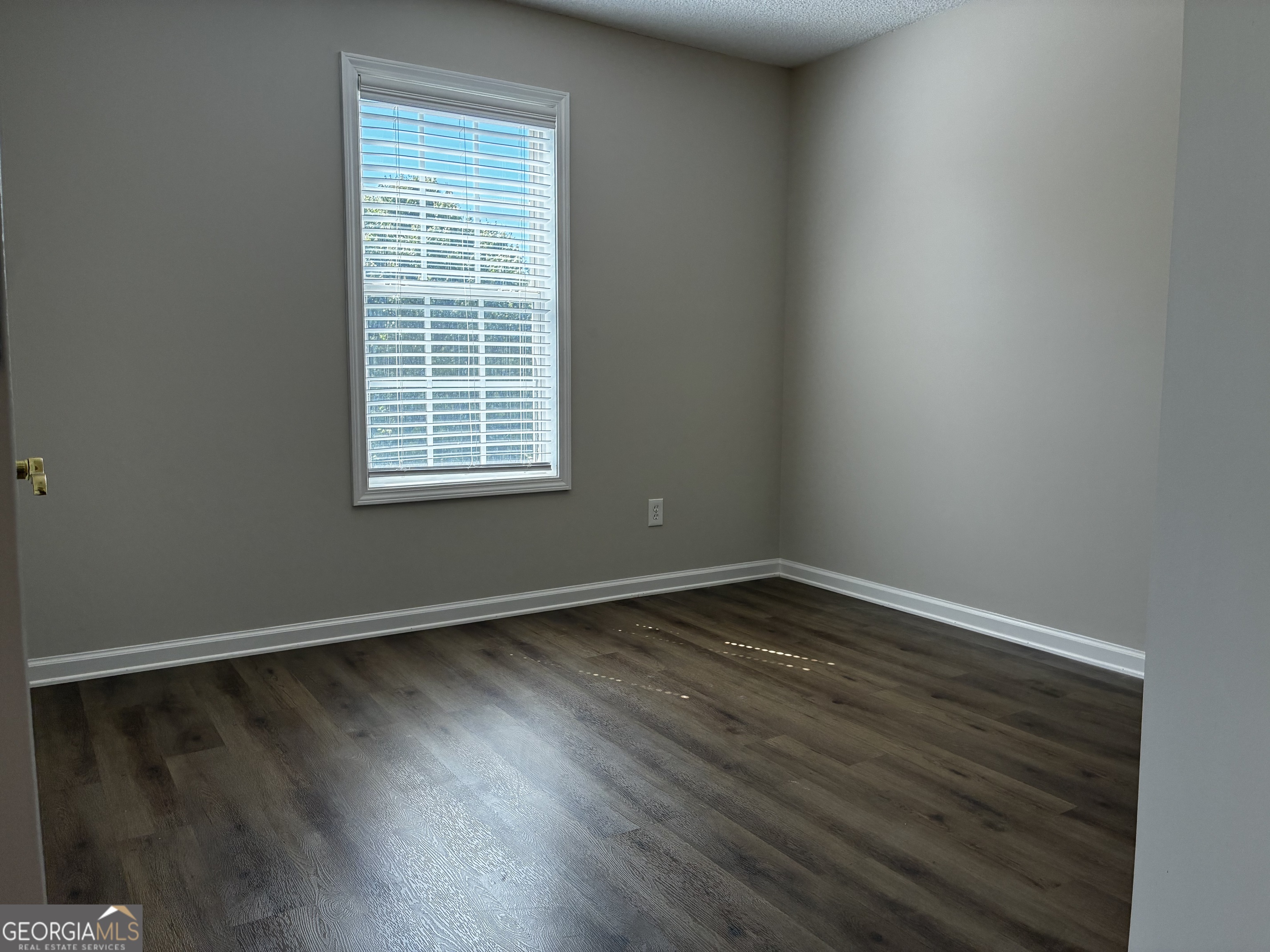 337 Madison Avenue Property Photo 14