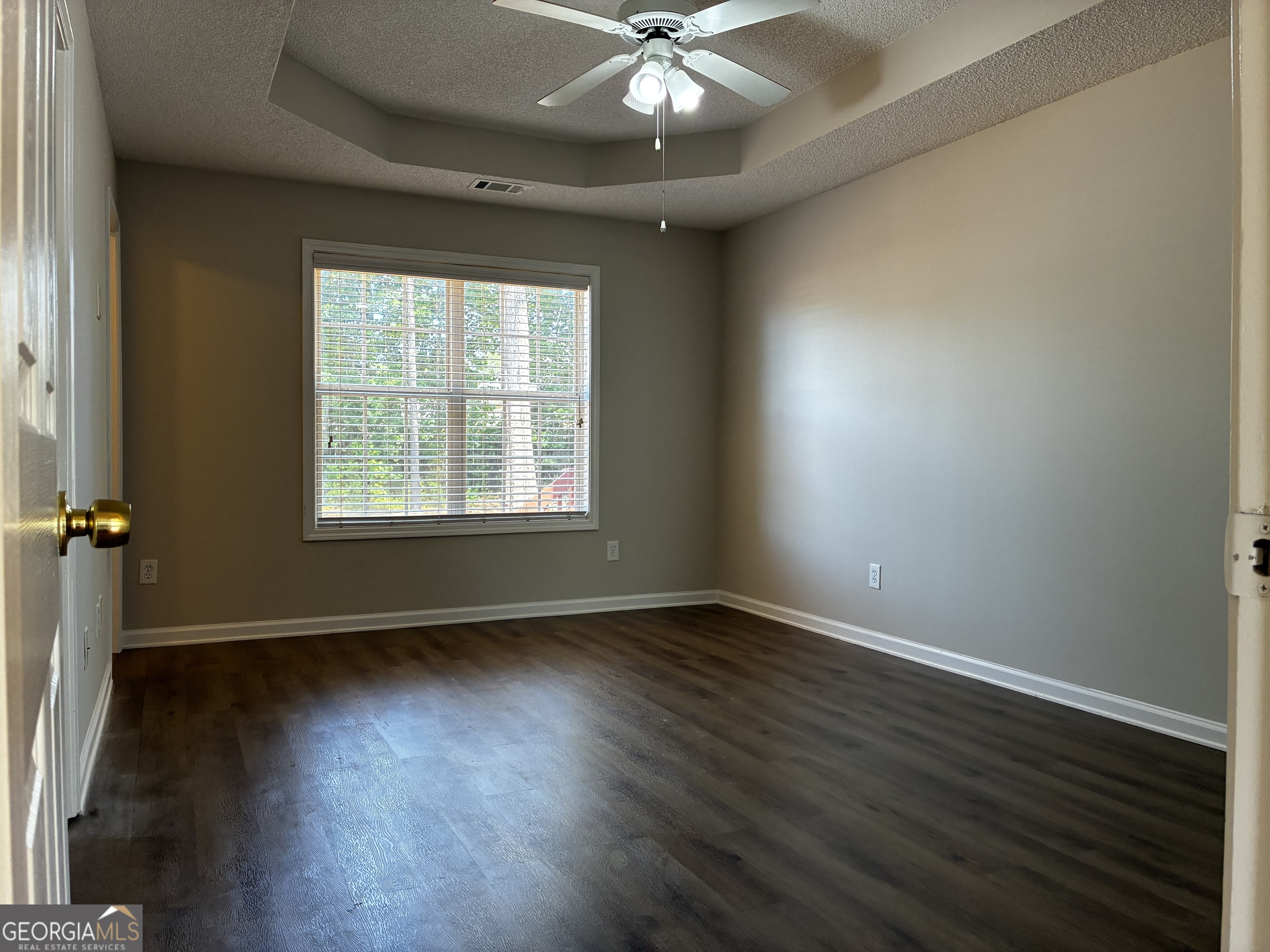337 Madison Avenue Property Photo 16
