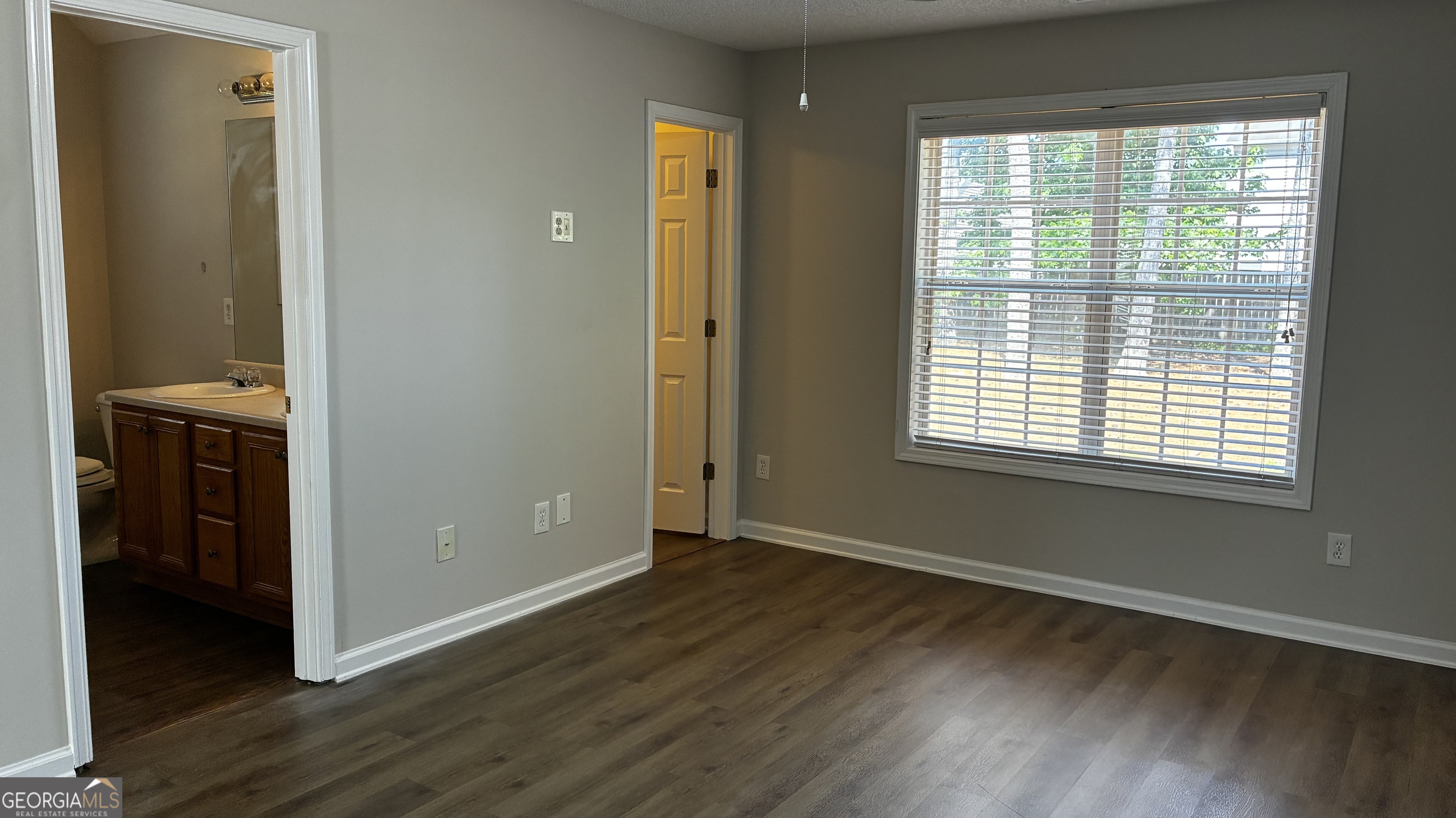 337 Madison Avenue Property Photo 17