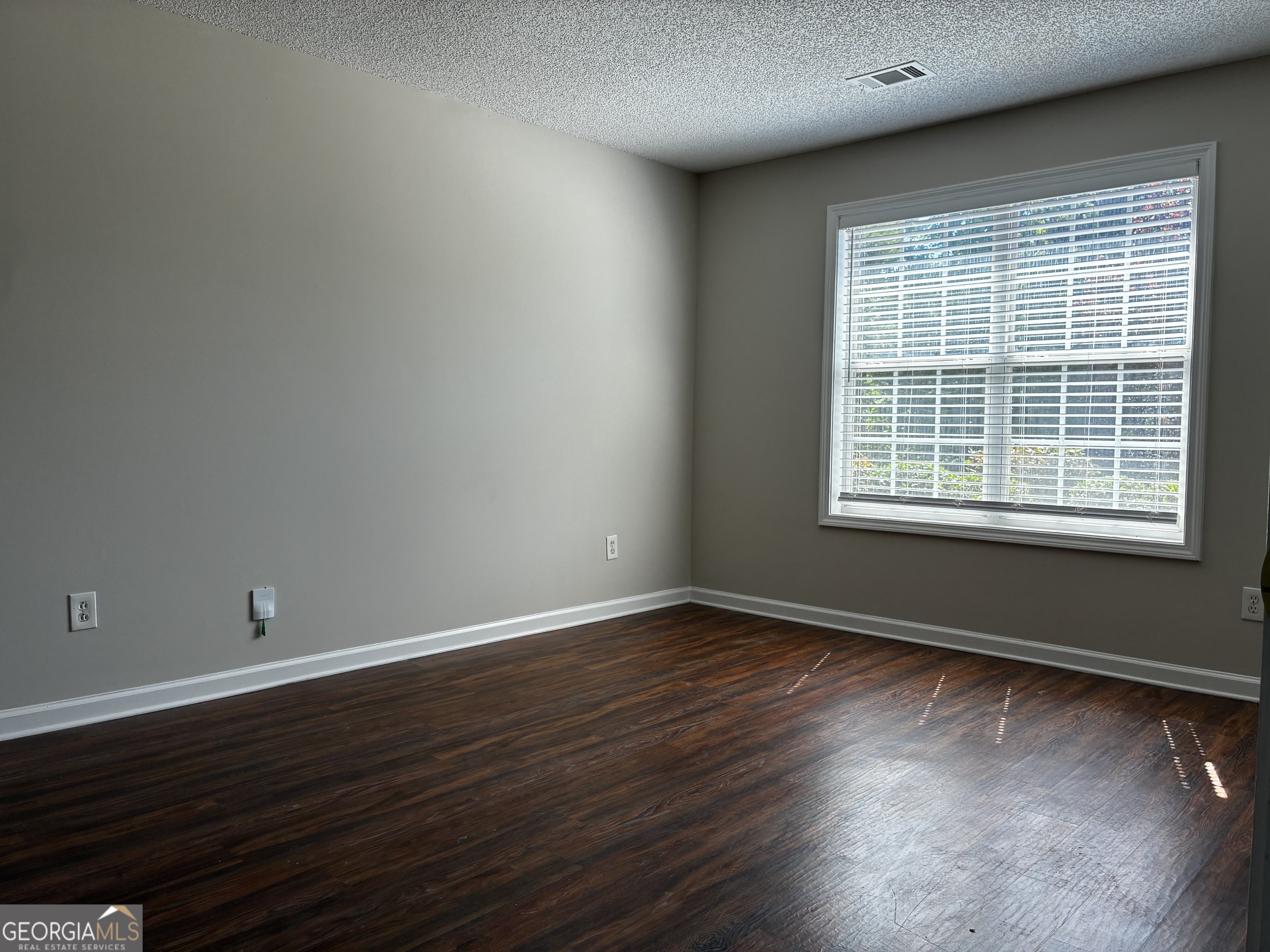 337 Madison Avenue Property Photo 23