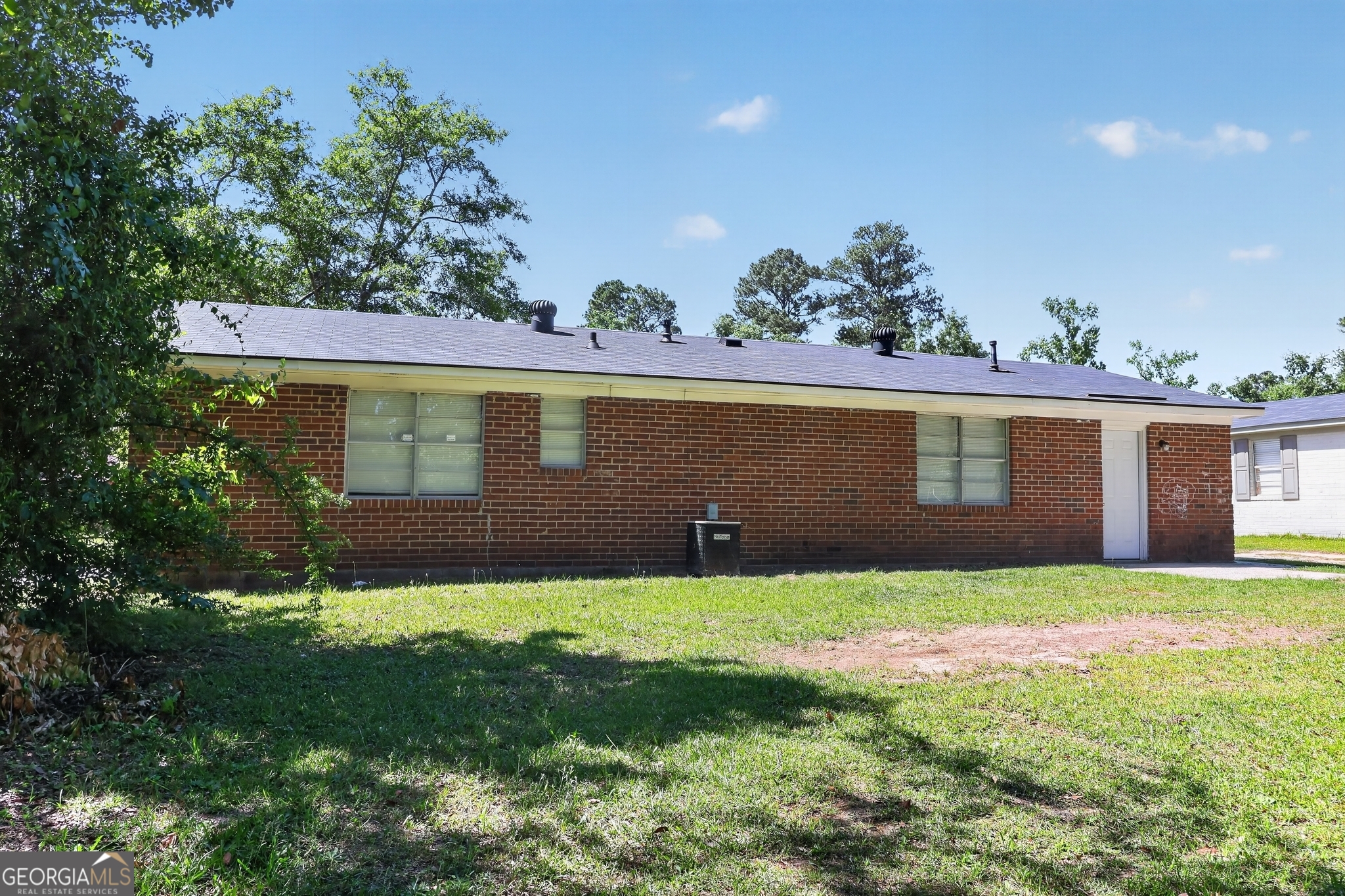 3710 Massoit Drive Property Photo 5