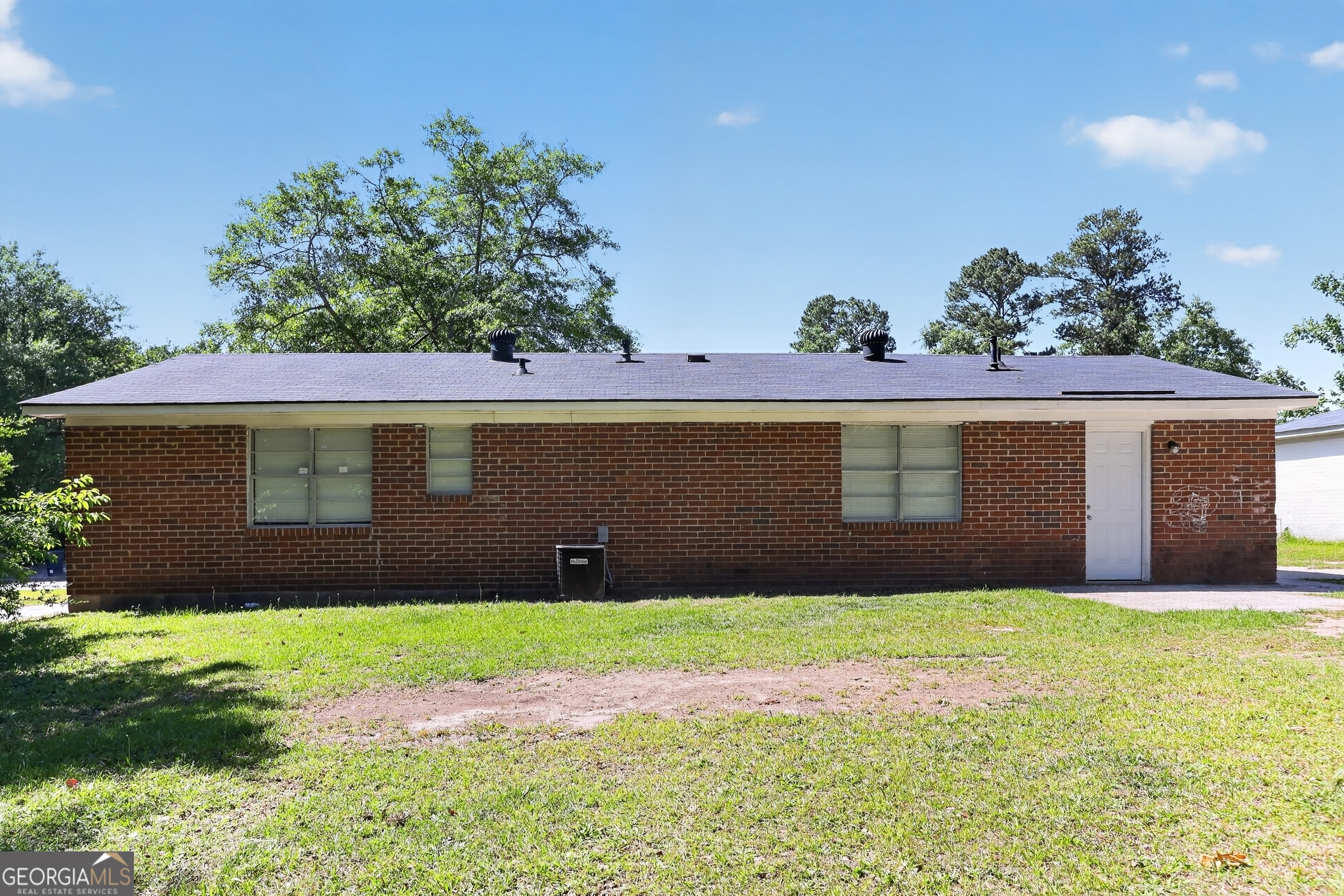 3710 Massoit Drive Property Photo 6