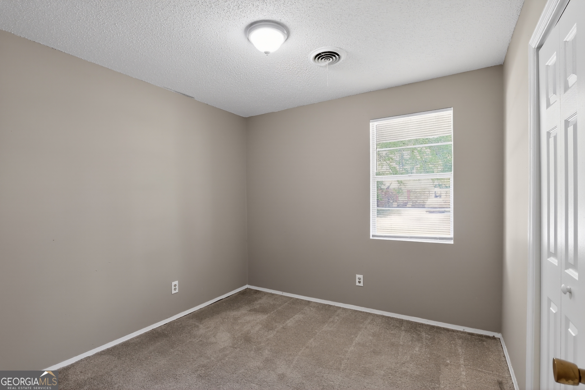 3710 Massoit Drive Property Photo 11
