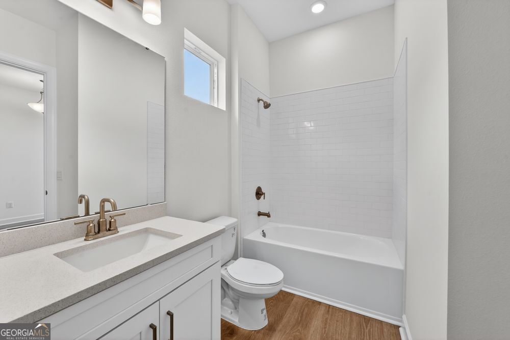 318 Grandview Drive Property Photo 14