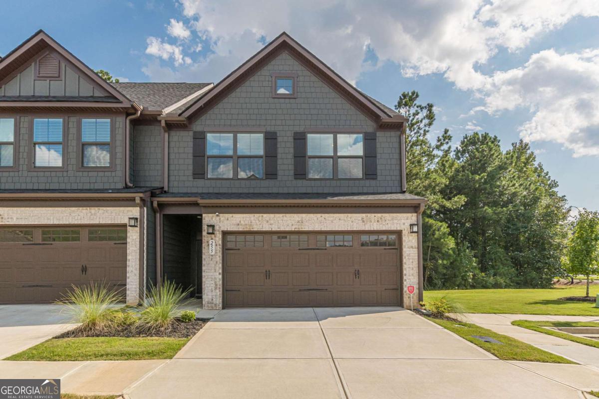255 Climbing Ivy Circle Property Photo 1