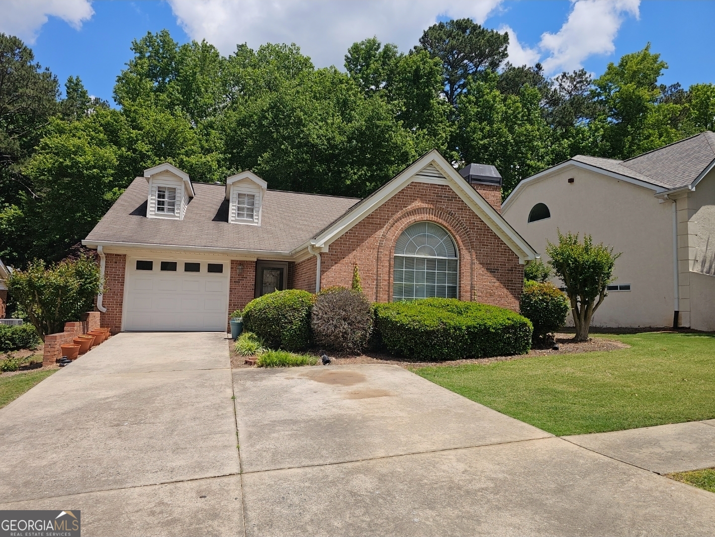 165 Stratford Way