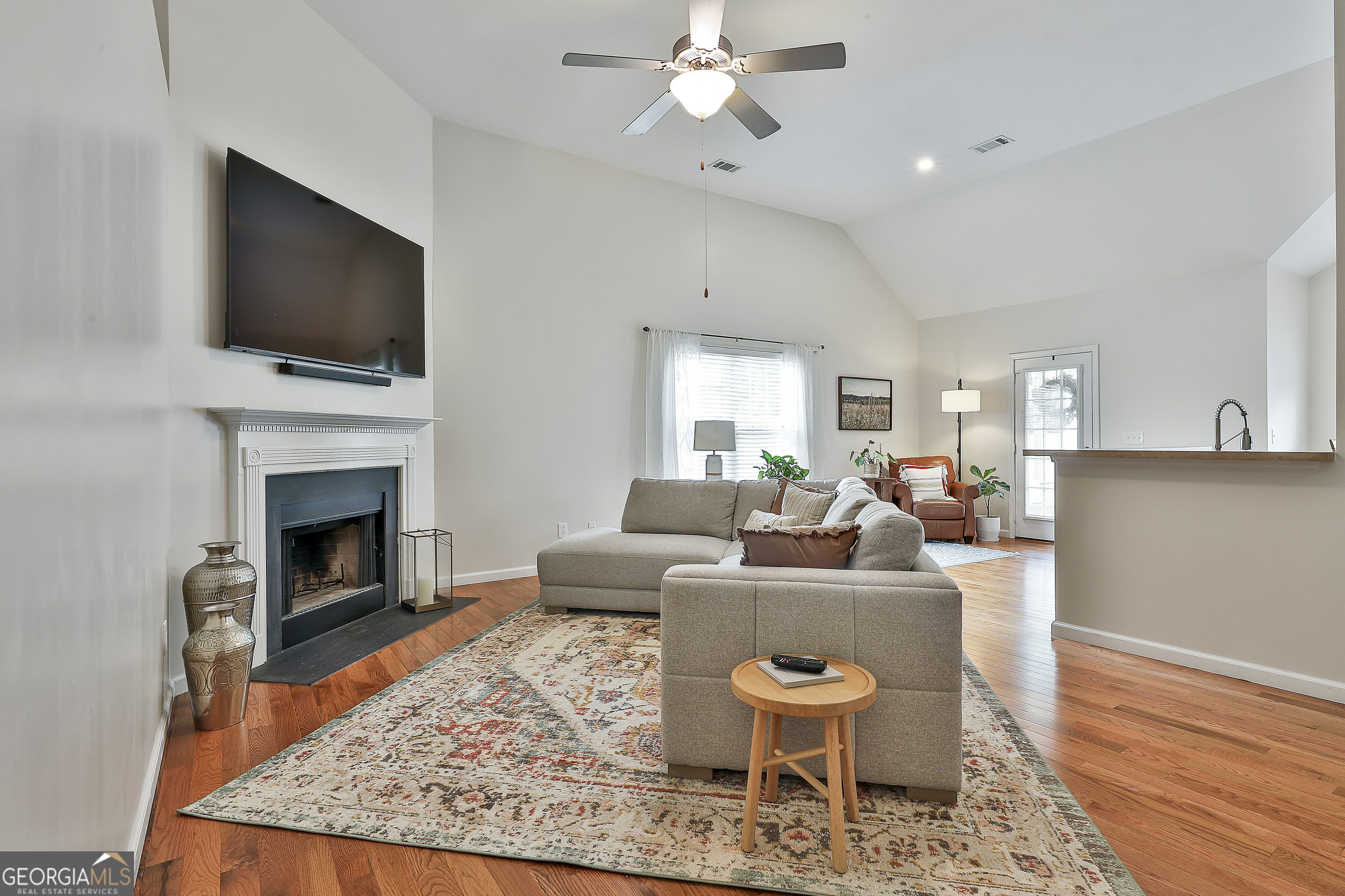 18 Hill Top Circle Property Photo 10