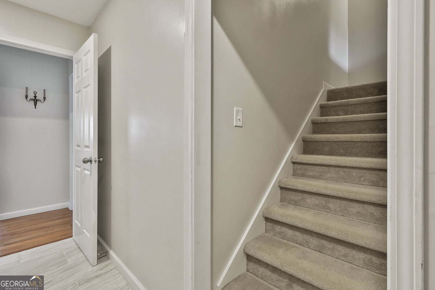 18 Hill Top Circle Property Photo 31