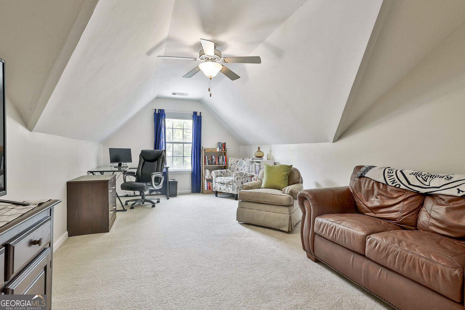 18 Hill Top Circle Property Photo 34