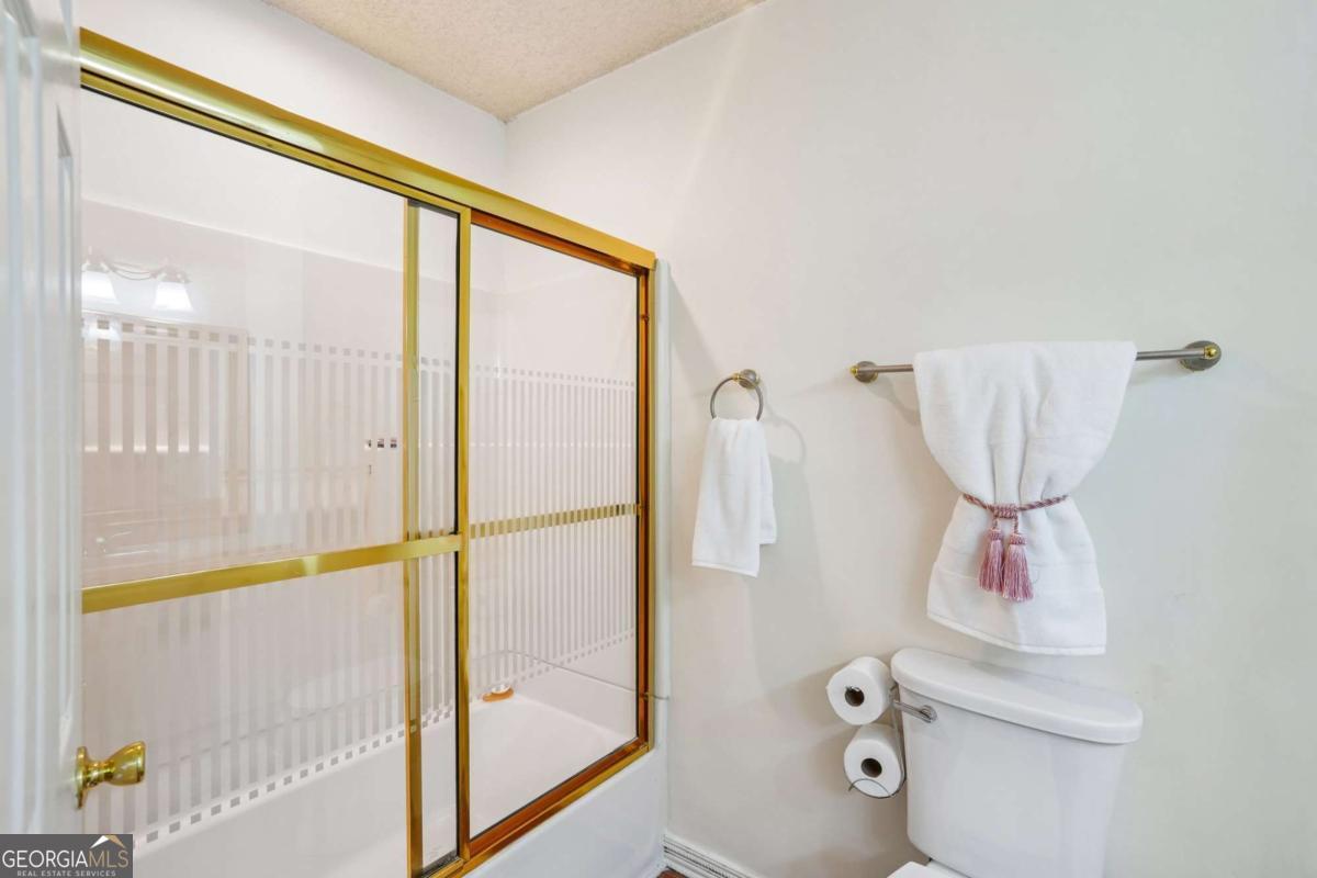 3736 E Bay Street Property Photo 18