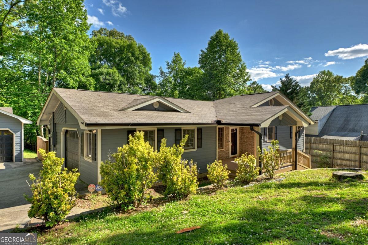317 Hideaway Place Property Photo 3