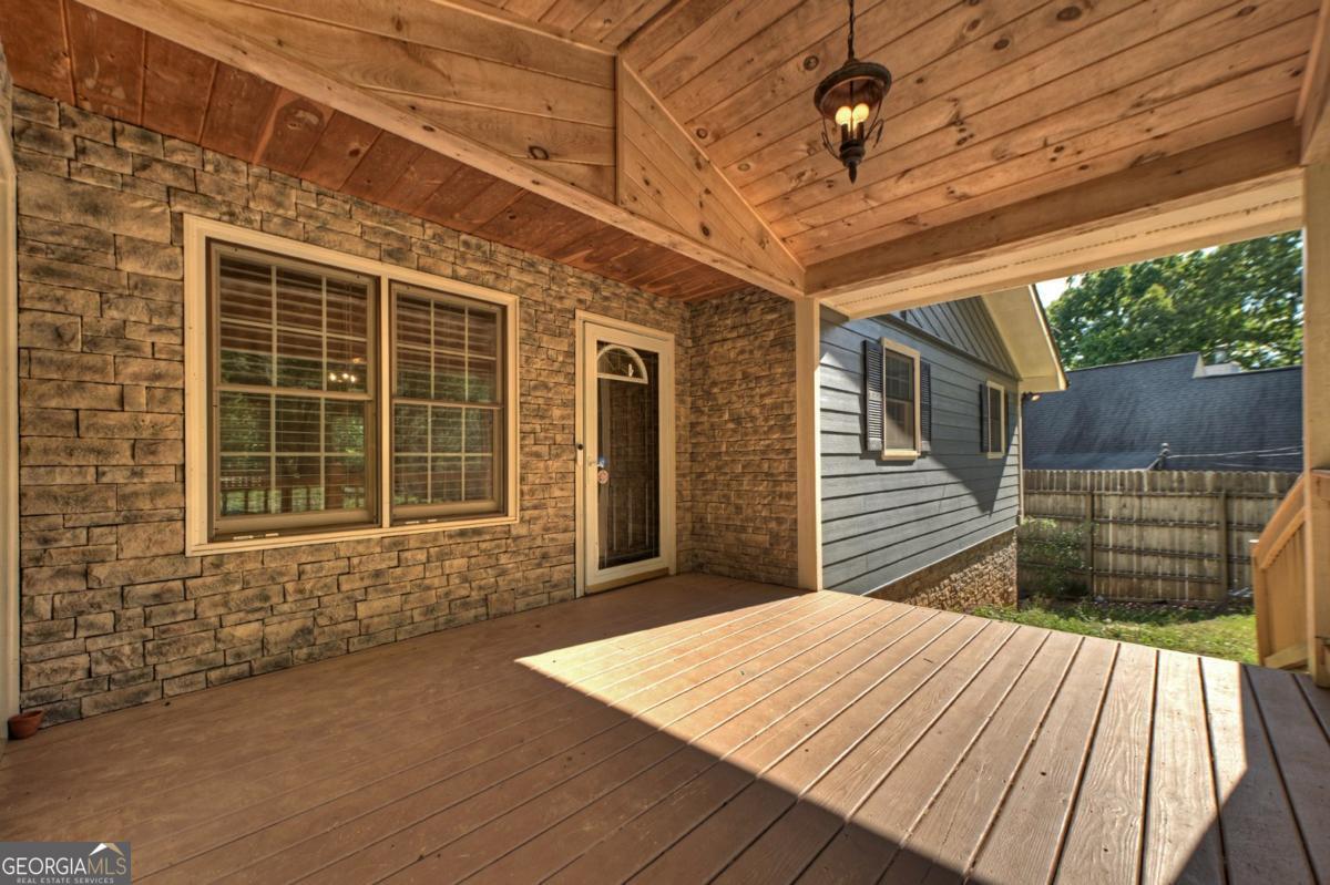 317 Hideaway Place Property Photo 13