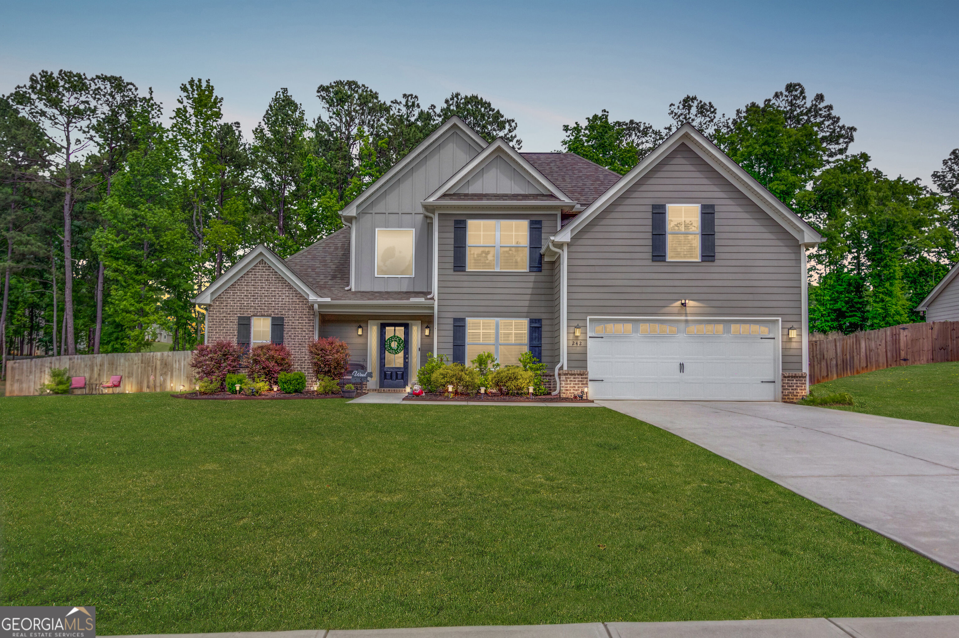 242 Lokeys Circle Property Photo 1