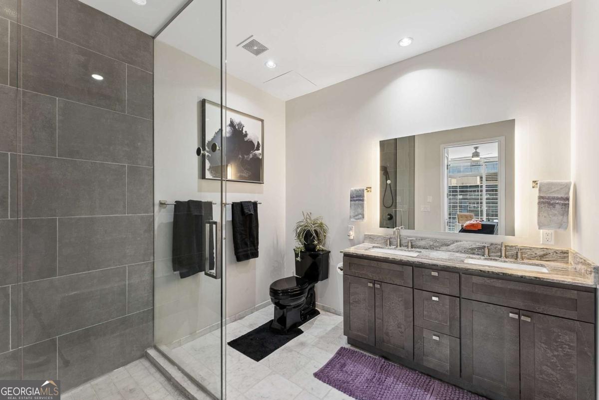 45 Ivan Allen Jr Boulevard Nw # 1703 Property Photo 33