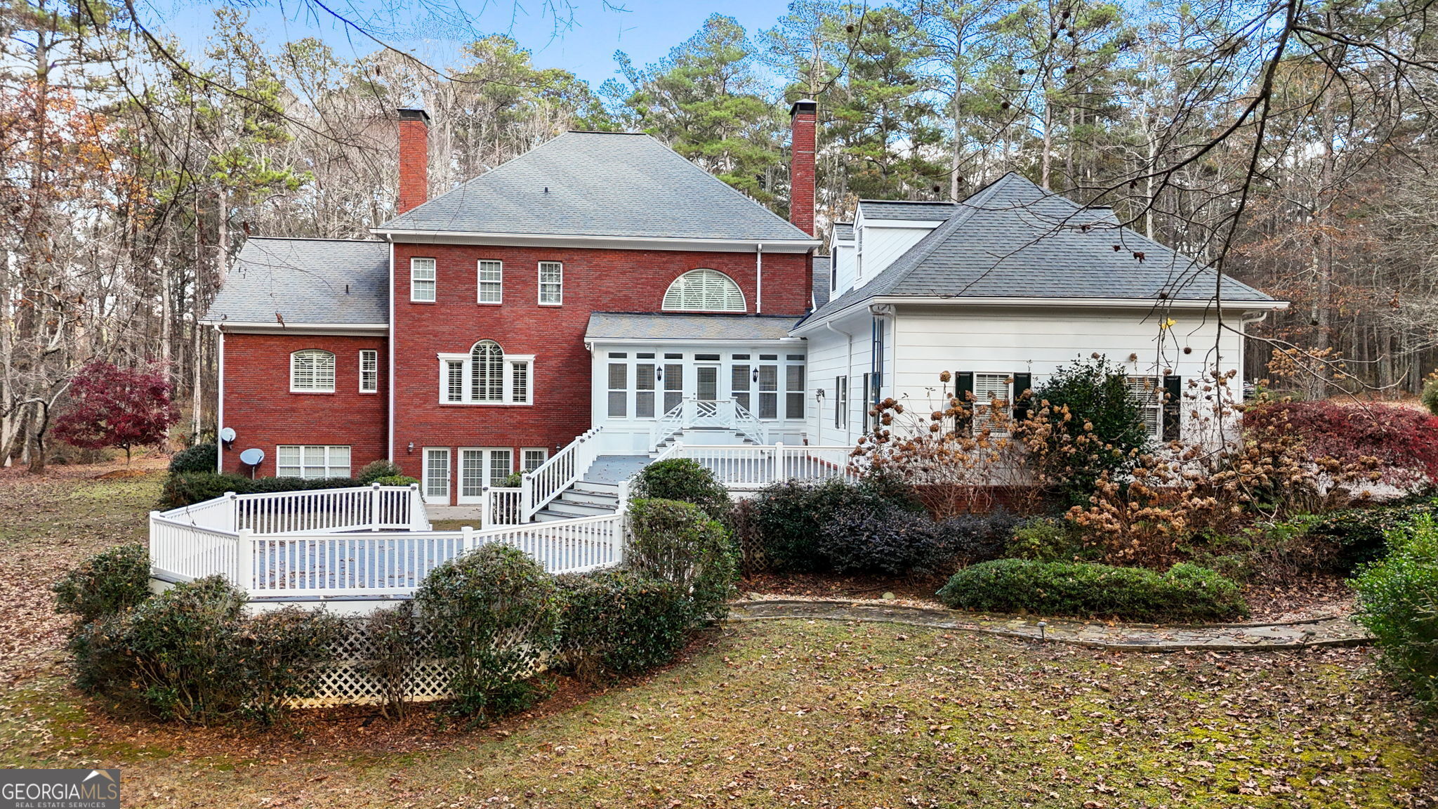 8467 Hearn Road Property Photo 8
