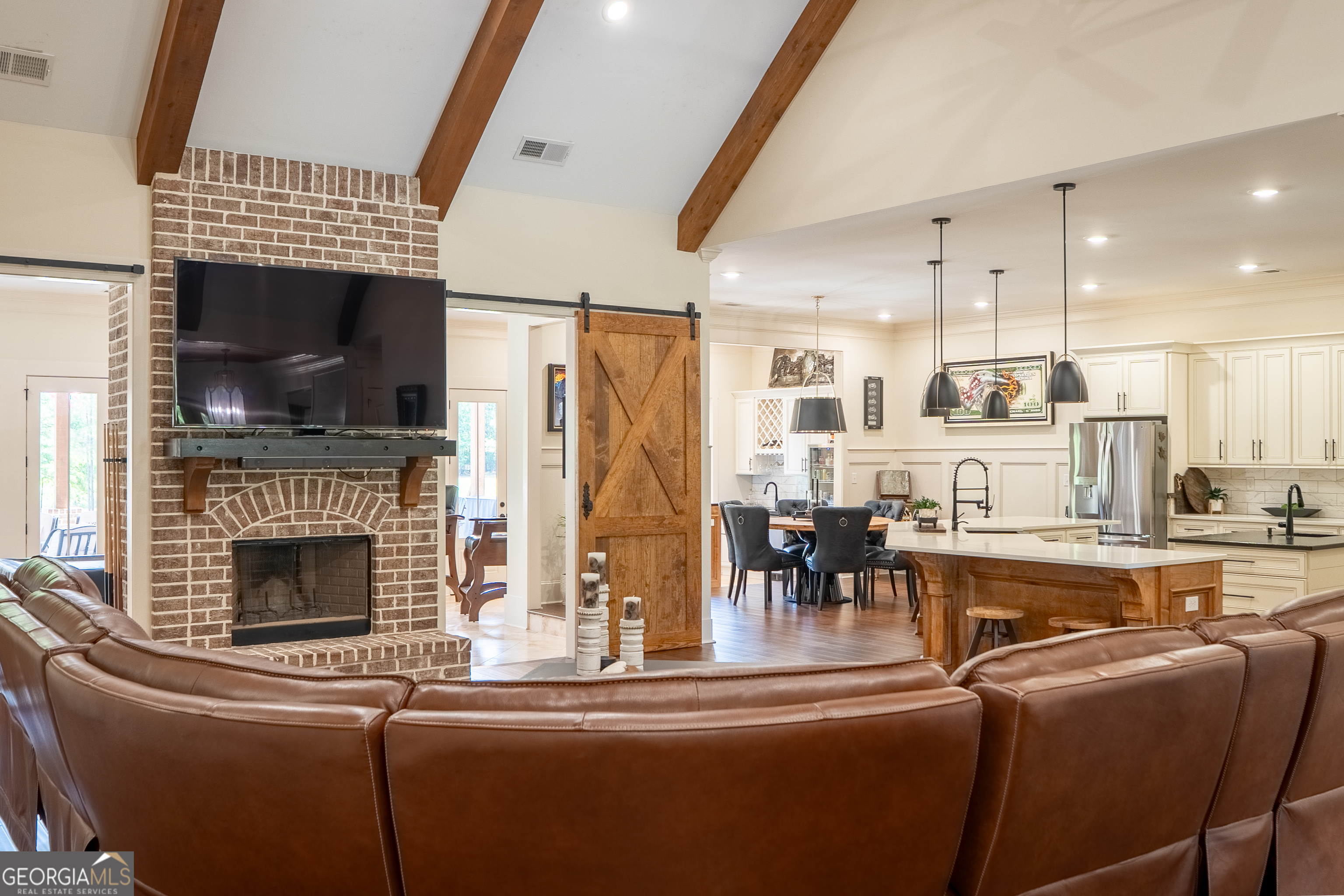 5888 Cobbham Road Property Photo 21