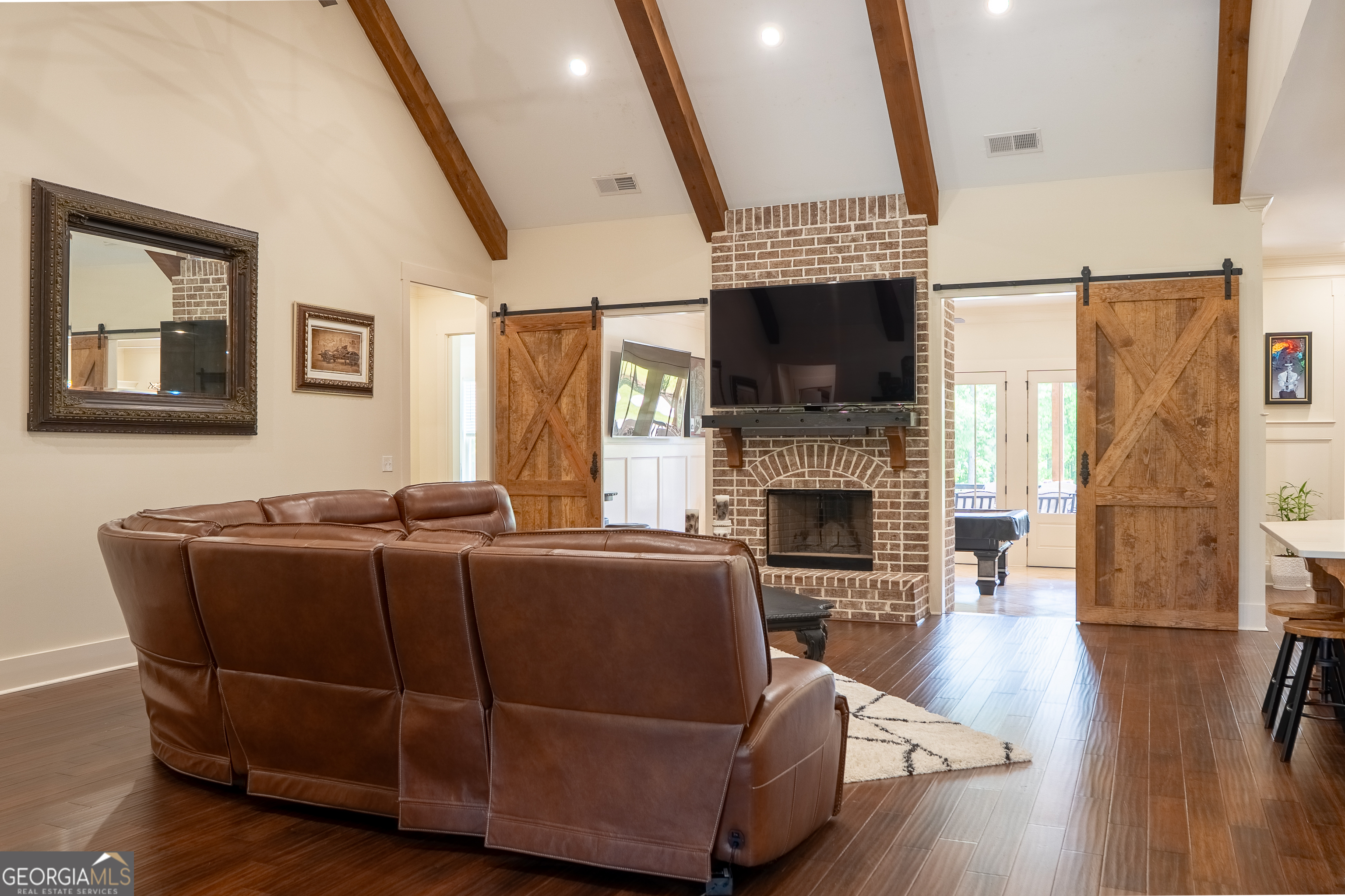 5888 Cobbham Road Property Photo 25