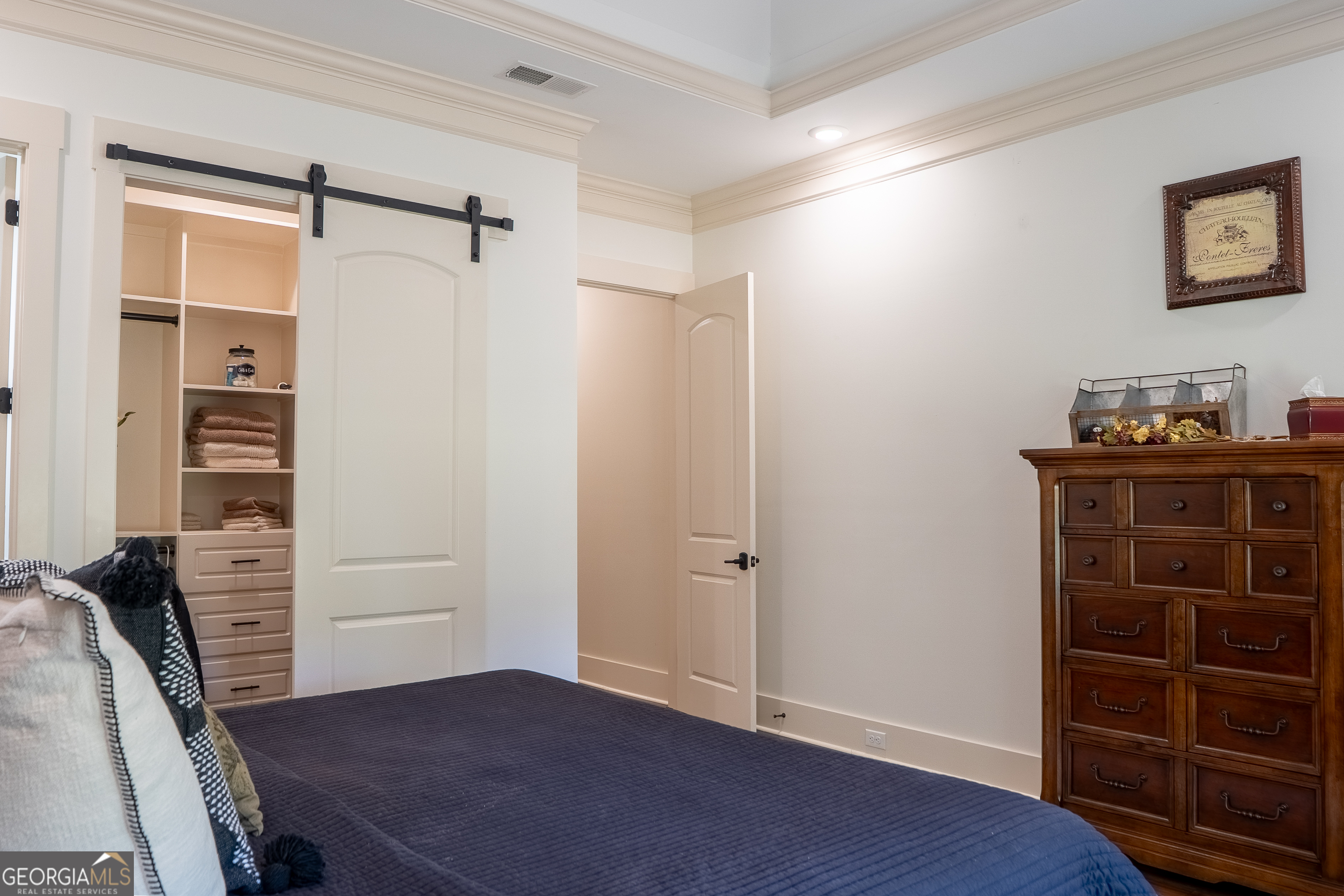 5888 Cobbham Road Property Photo 32