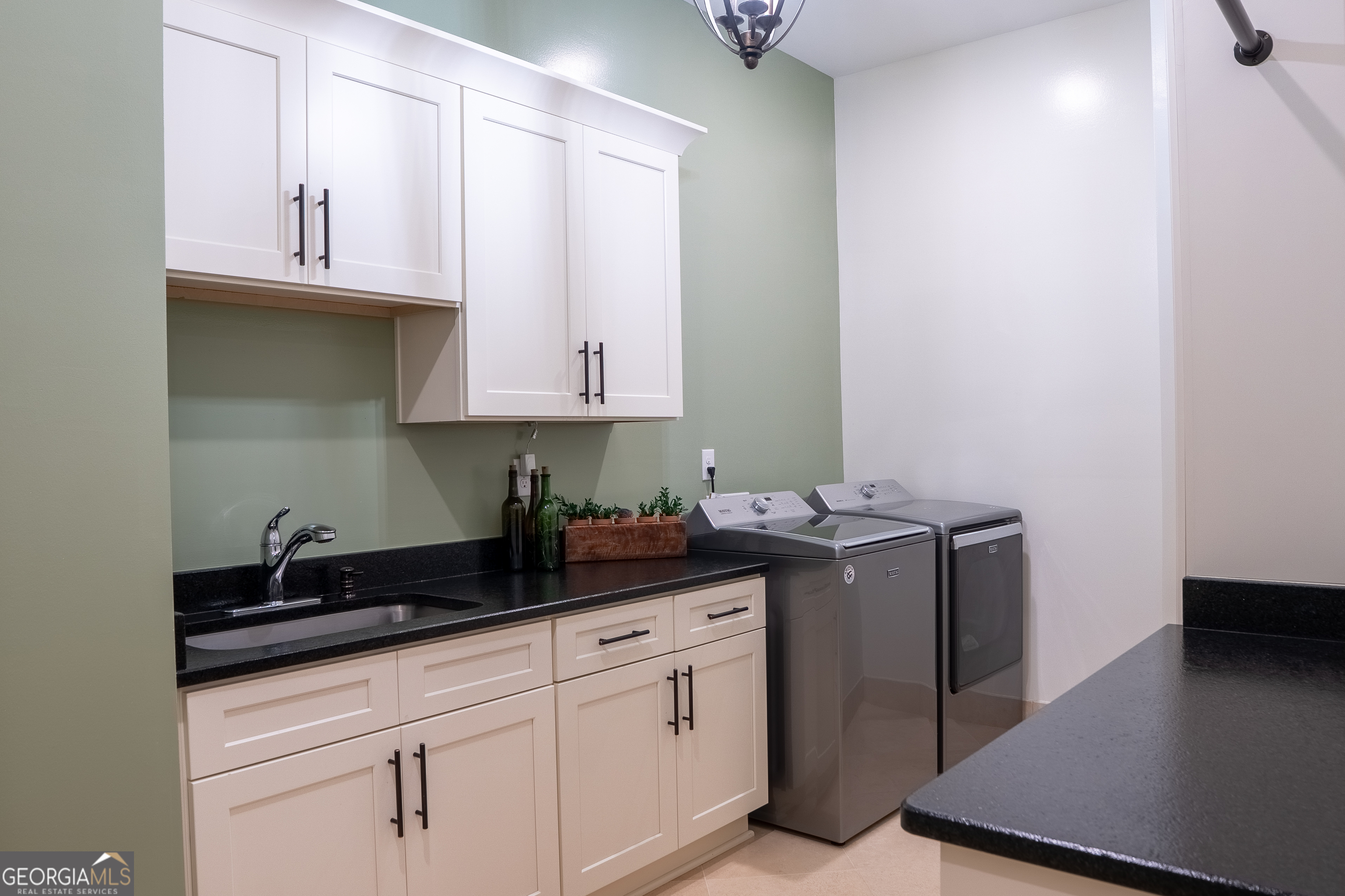 5888 Cobbham Road Property Photo 35