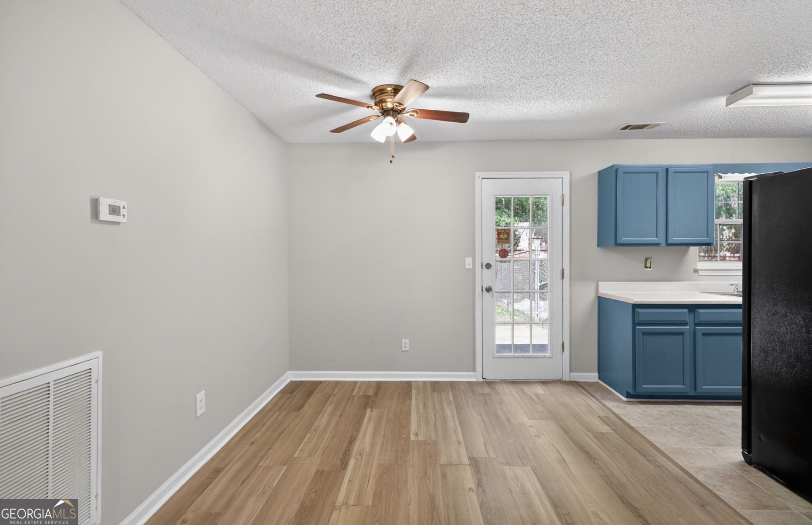 263 Cedars Glen Circle Property Photo 6