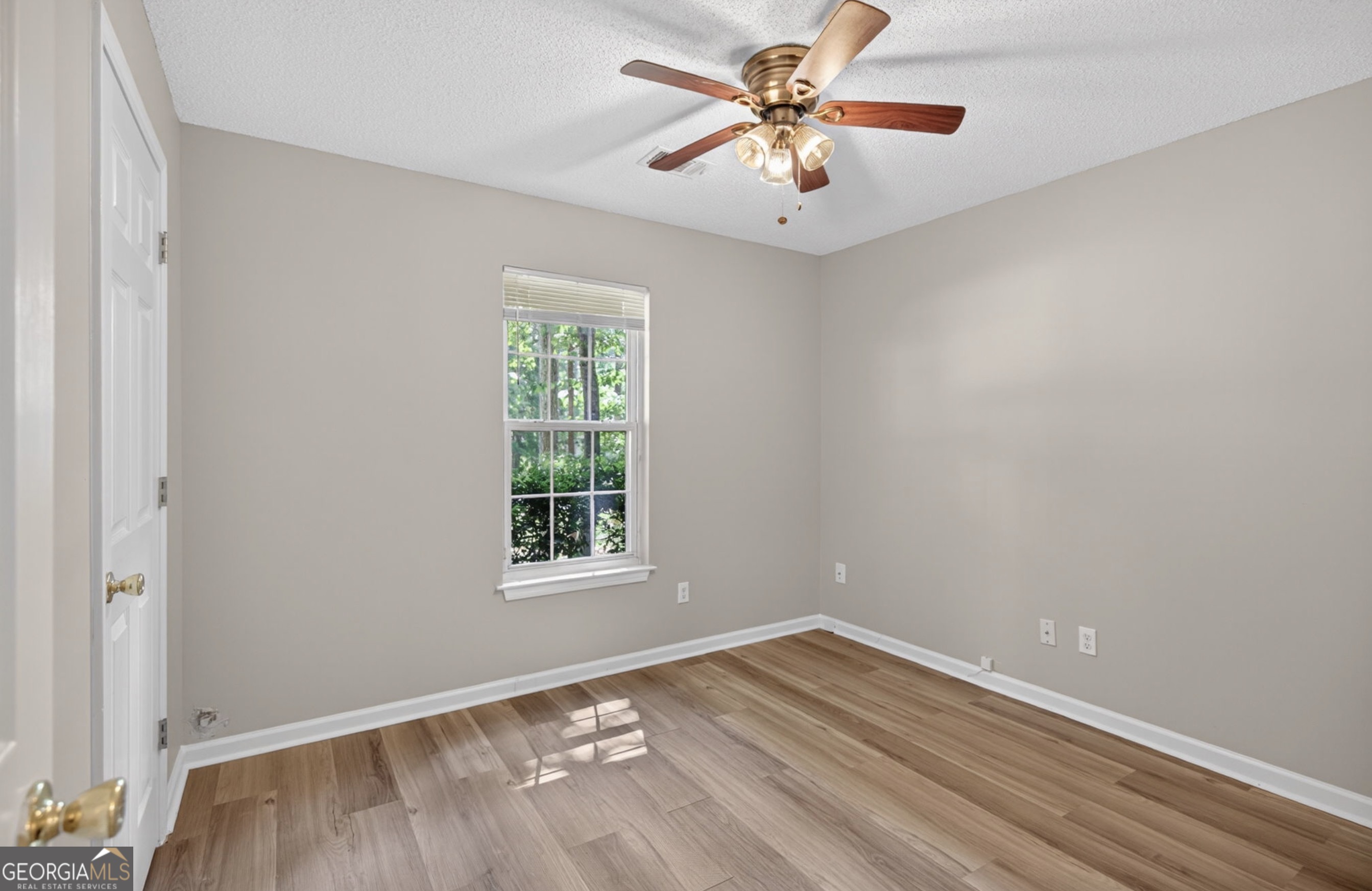 263 Cedars Glen Circle Property Photo 16