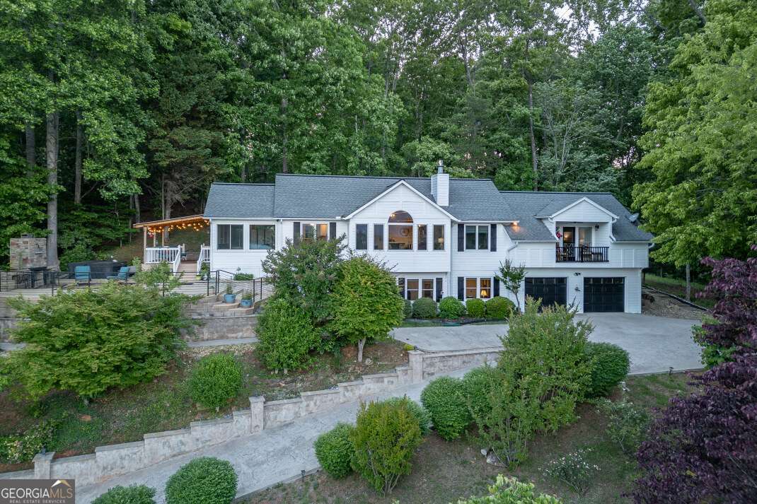 1925 Lakeview Summit Drive Property Photo 1