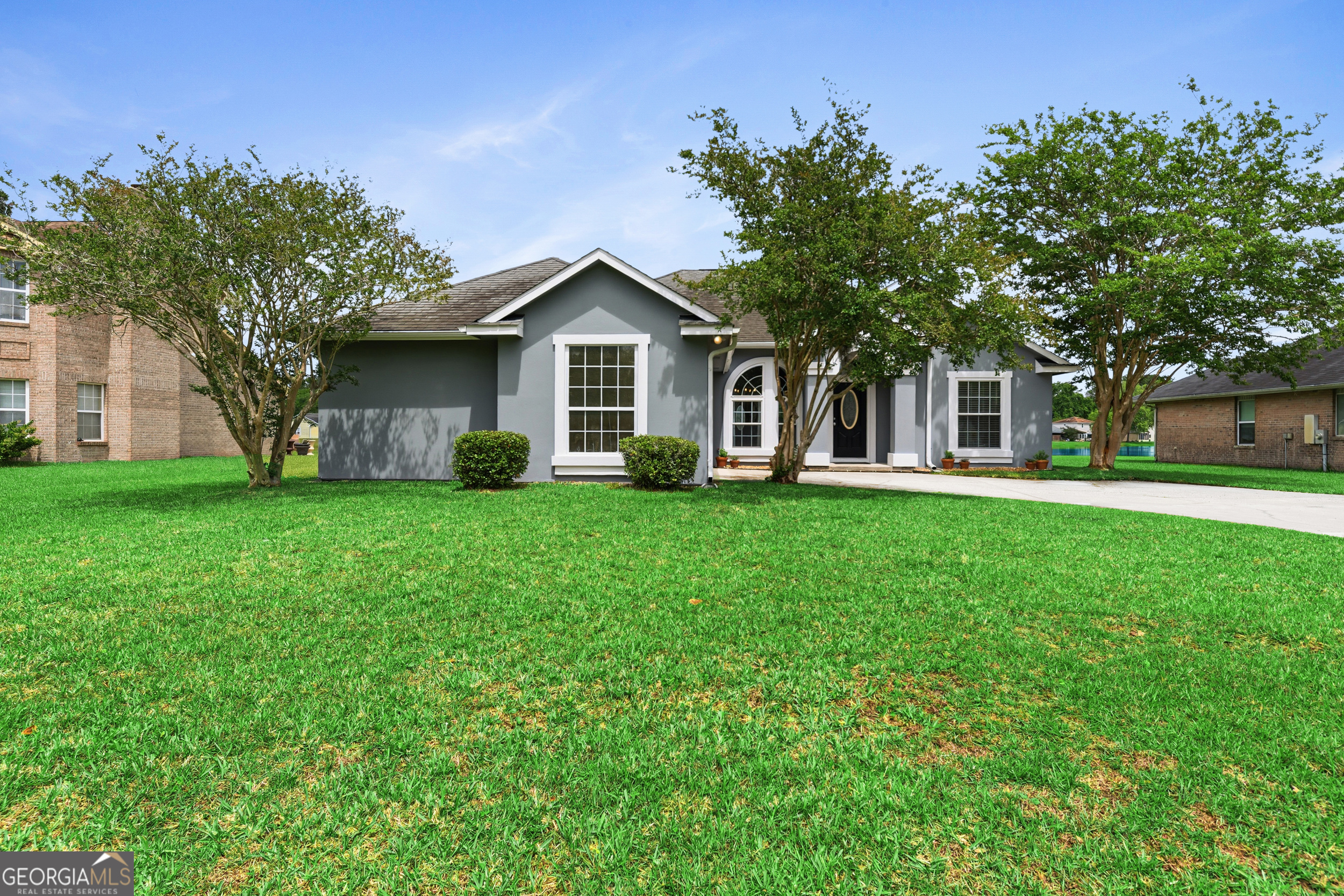 400 Flamingo Drive Property Photo 9