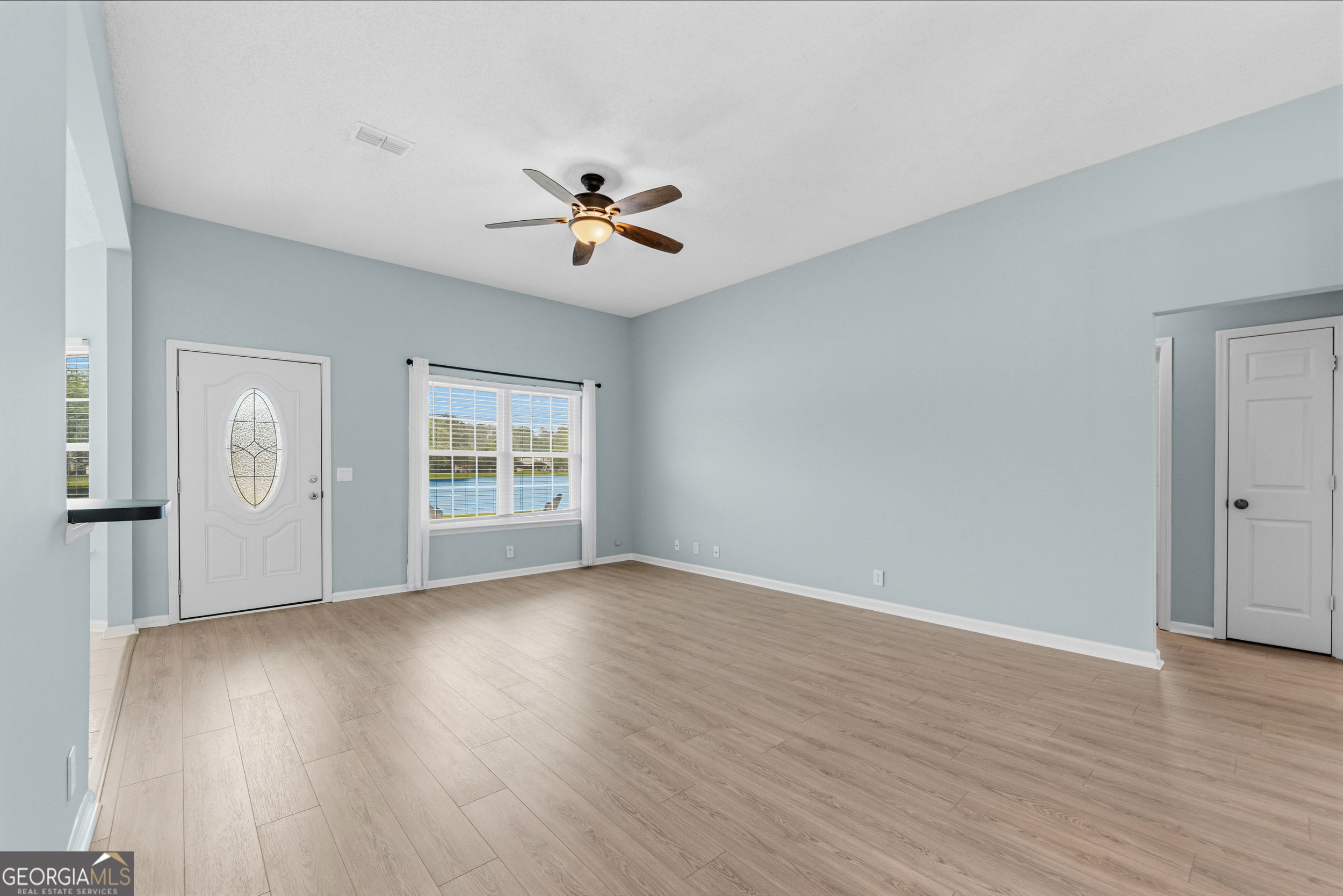 400 Flamingo Drive Property Photo 14