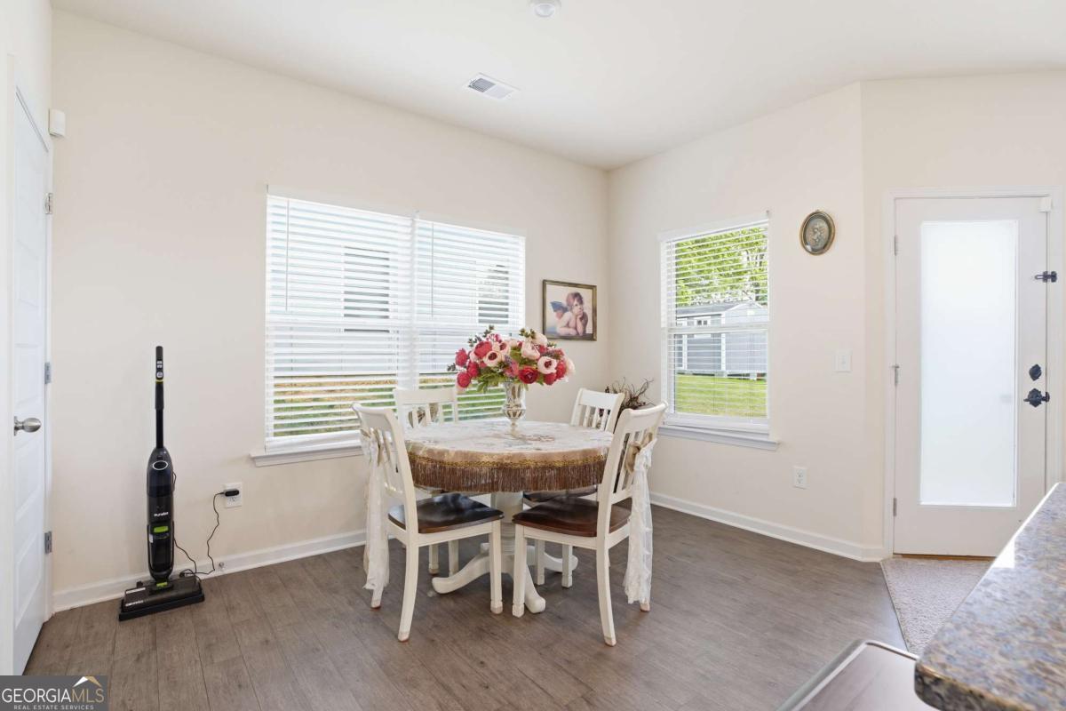 113 Waterside Drive Property Photo 11