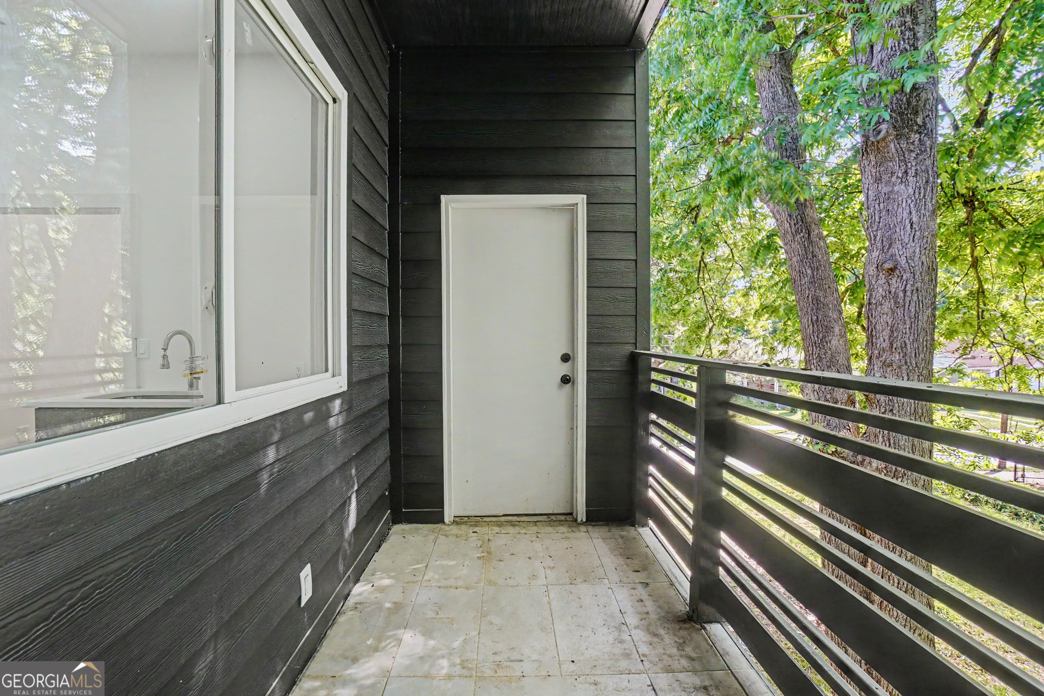 1073 Mayson Turner Road Nw Property Photo 10