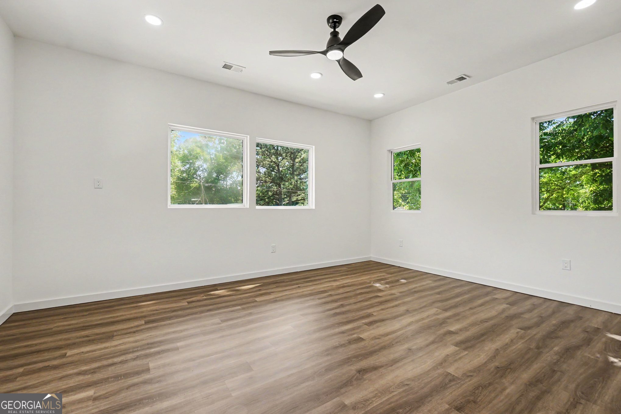1073 Mayson Turner Road Nw Property Photo 29