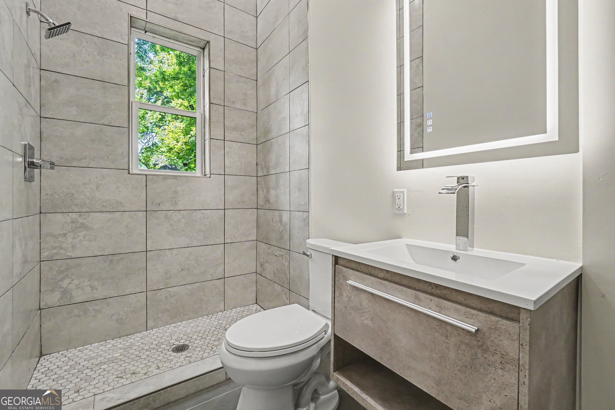 1073 Mayson Turner Road Nw Property Photo 36