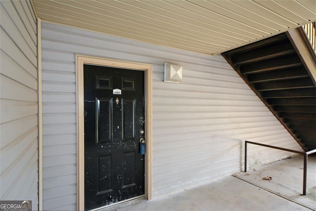 4103 Fairington Club Drive Property Photo 4