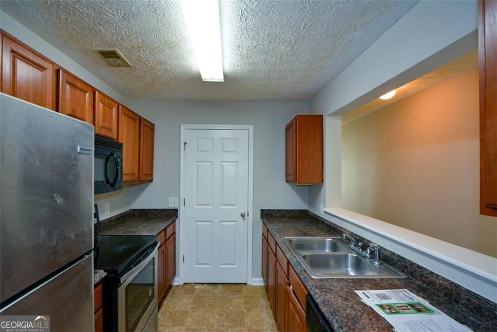 4103 Fairington Club Drive Property Photo 17