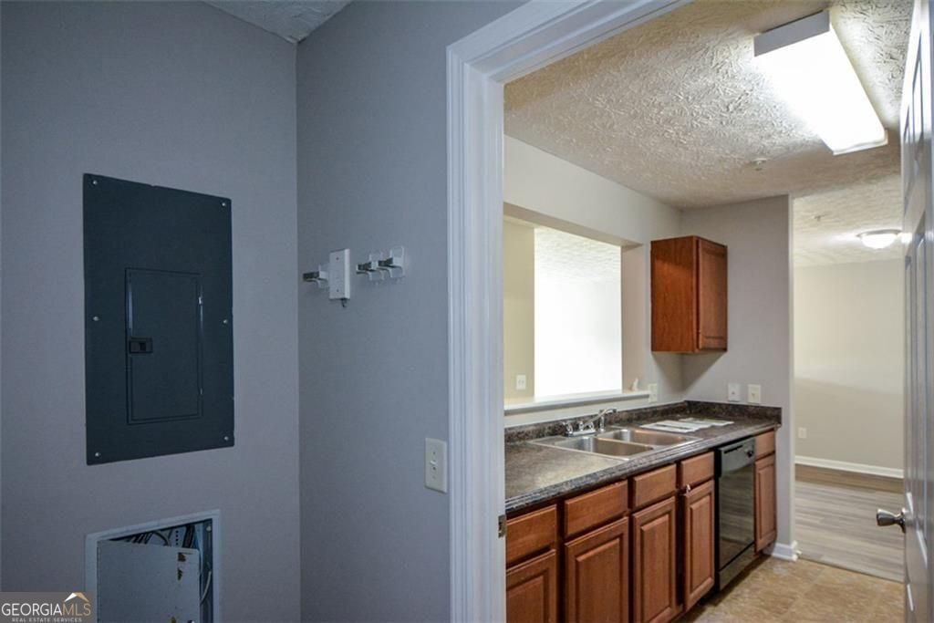 4103 Fairington Club Drive Property Photo 22