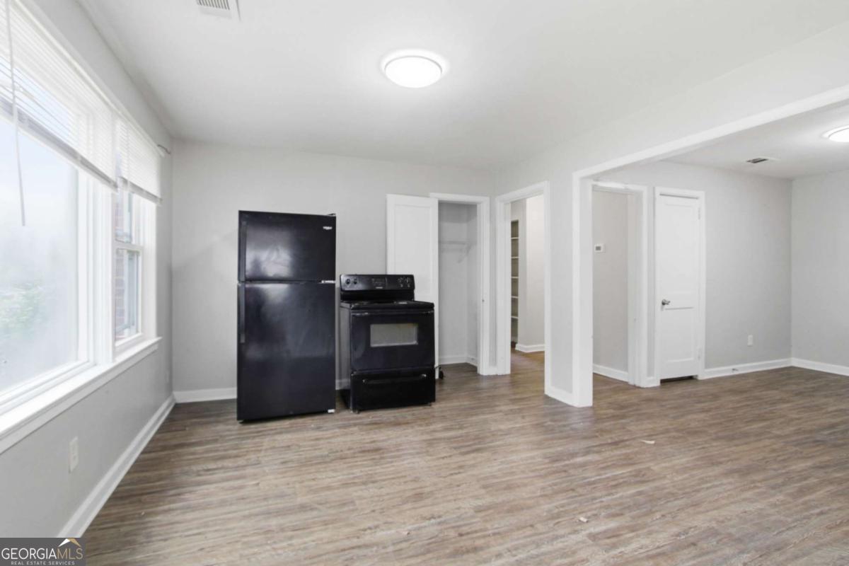 1837 Oakmont Drive Nw Property Photo 3