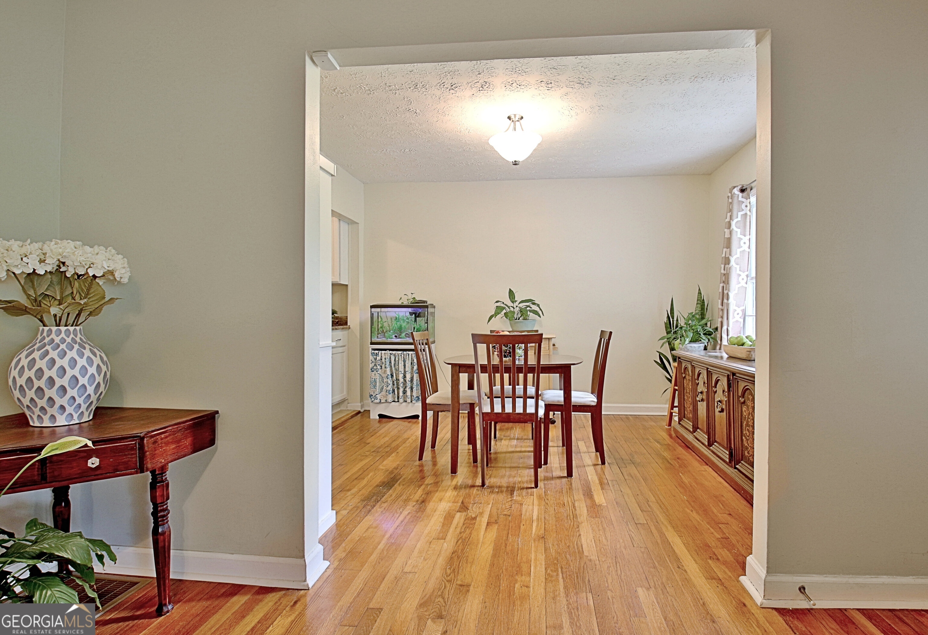 70 Moore Road Property Photo 11