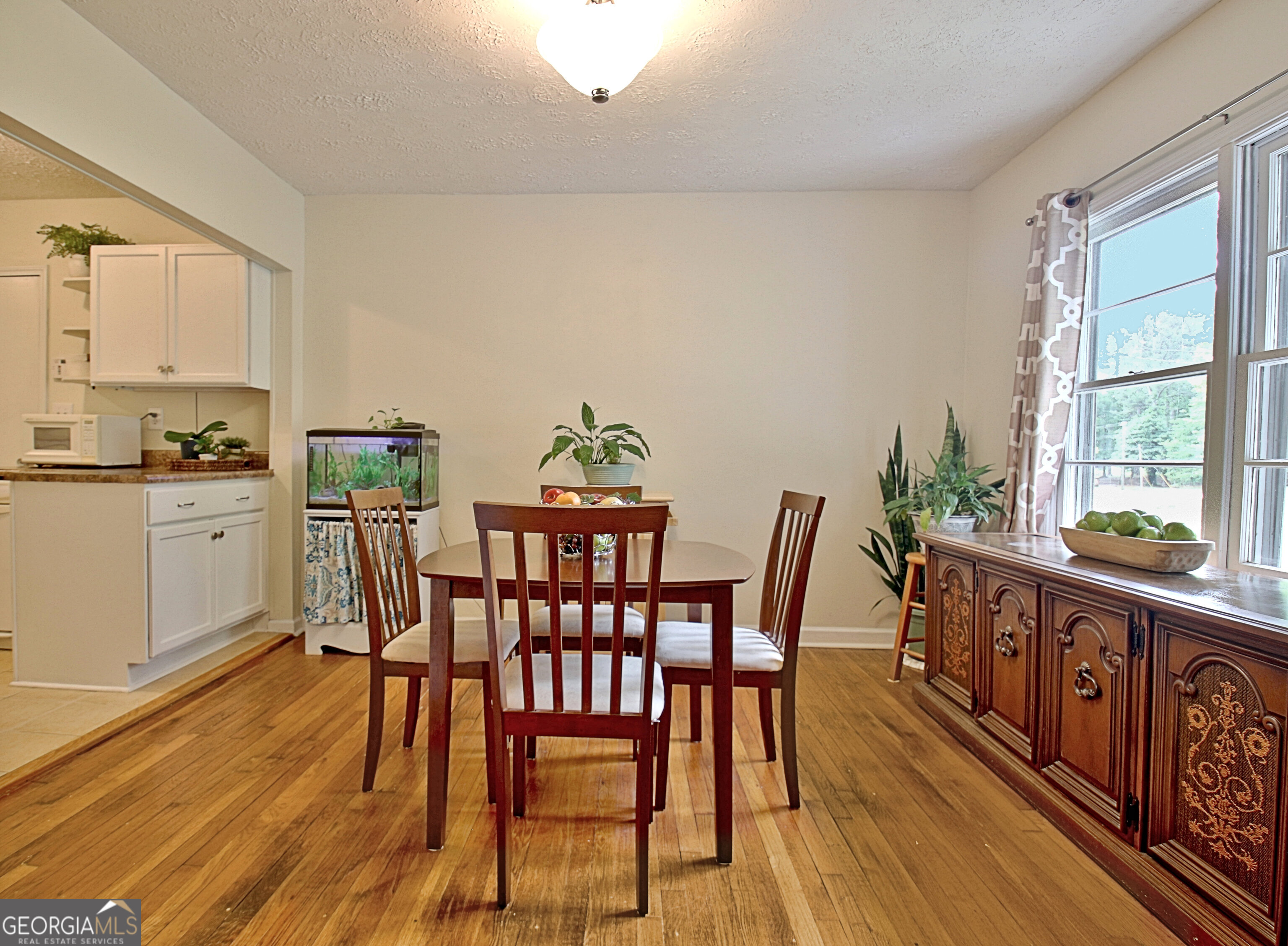 70 Moore Road Property Photo 12