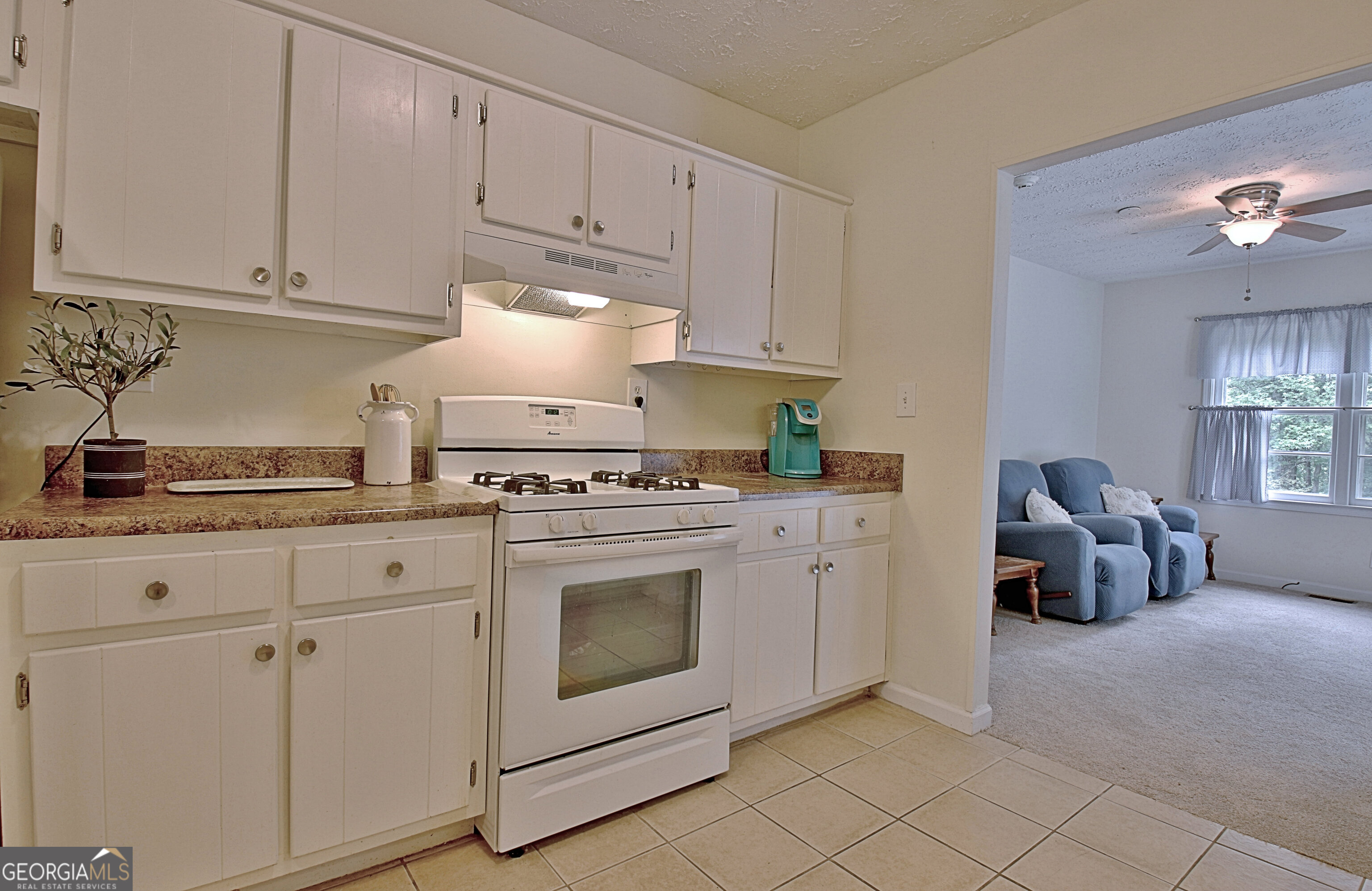 70 Moore Road Property Photo 17
